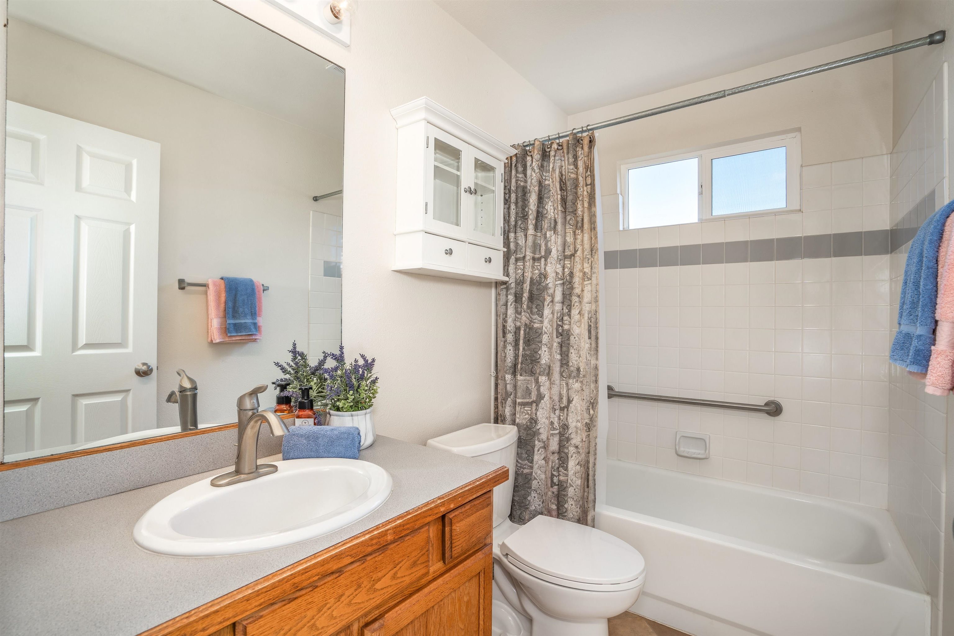 1125  Hoomau Pl , Wailuku home - photo 6 of 41