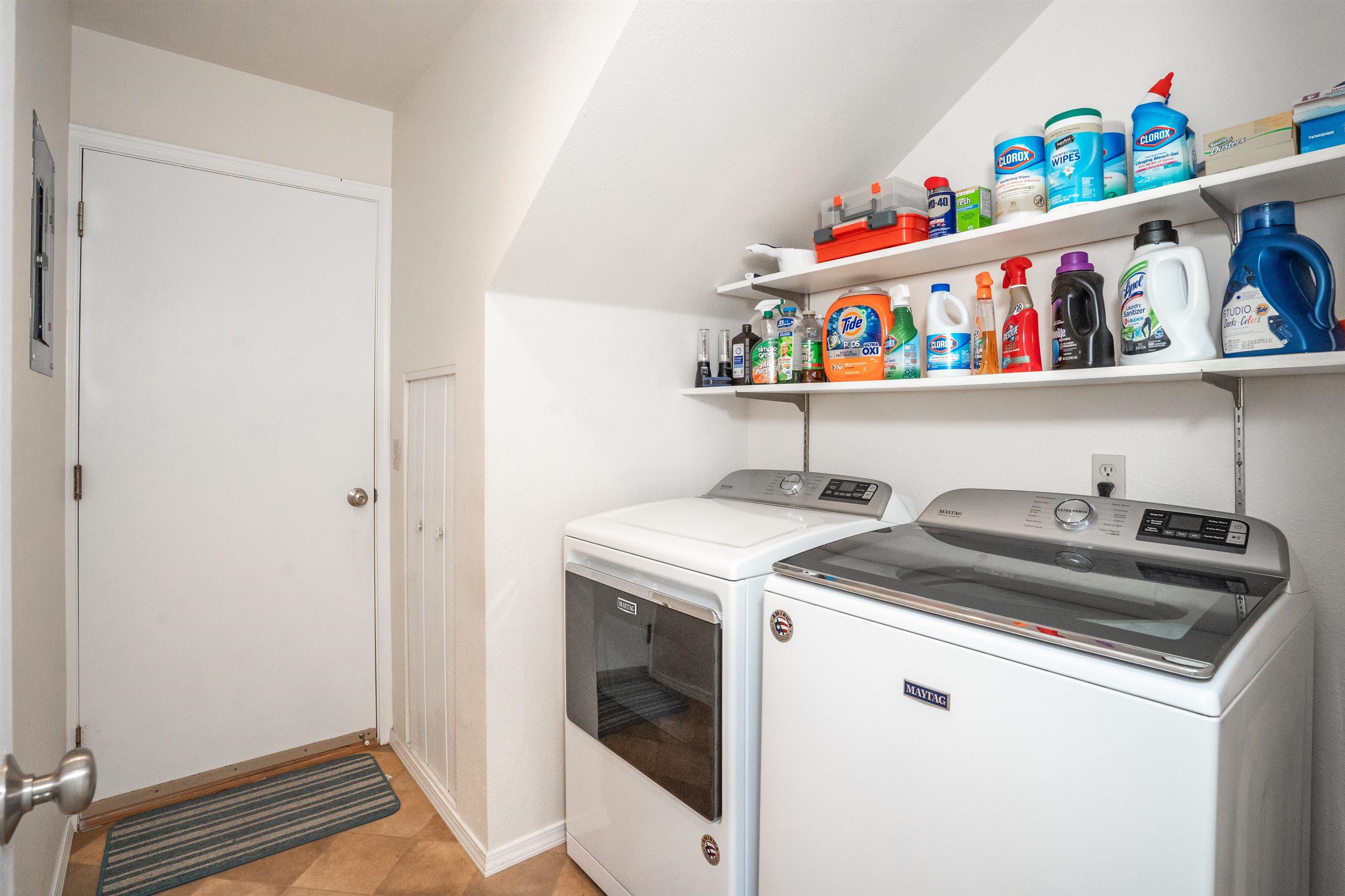 1125  Hoomau Pl , Wailuku home - photo 10 of 41