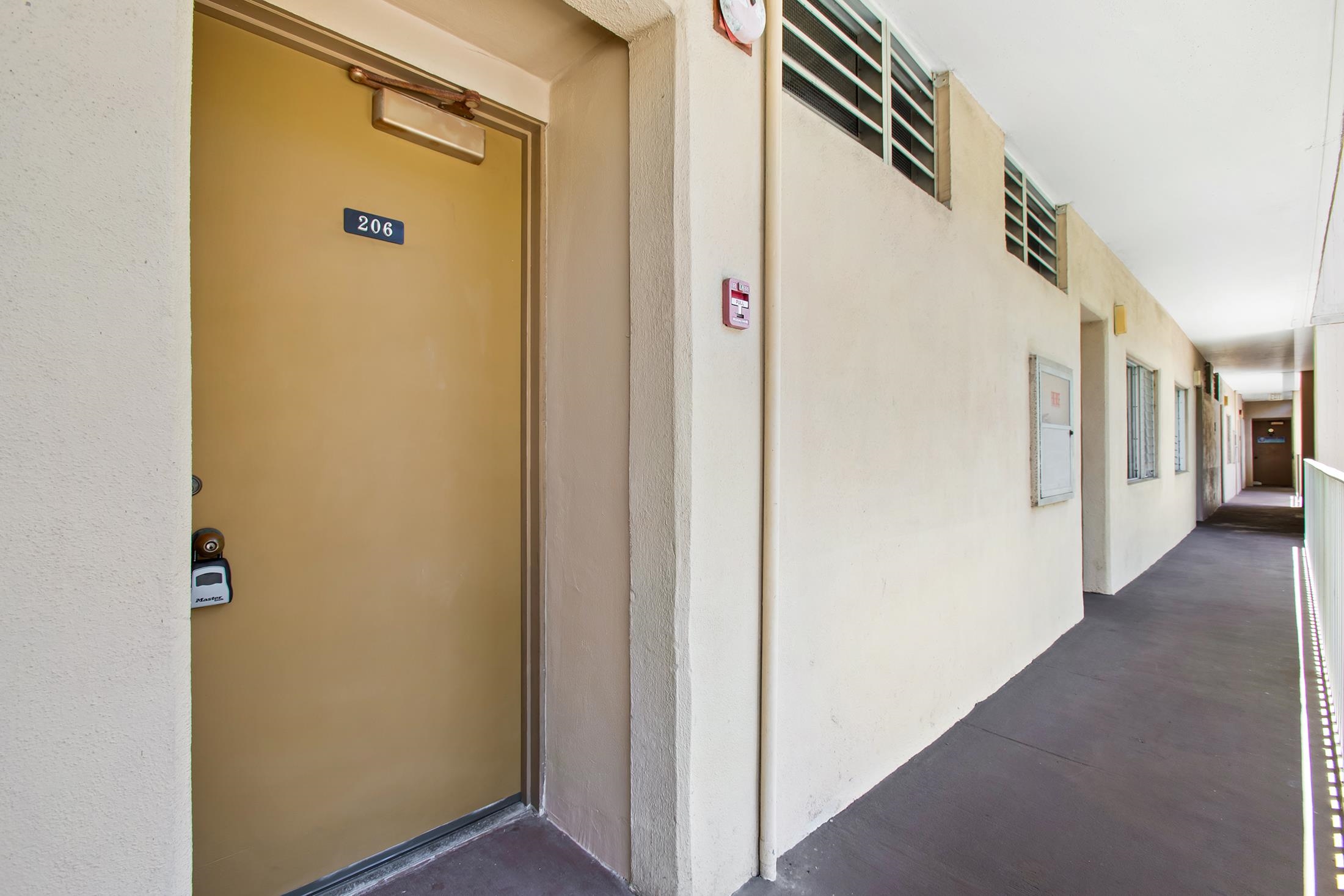 Parkview Square condo # 206, Wailuku, Hawaii - photo 26 of 27
