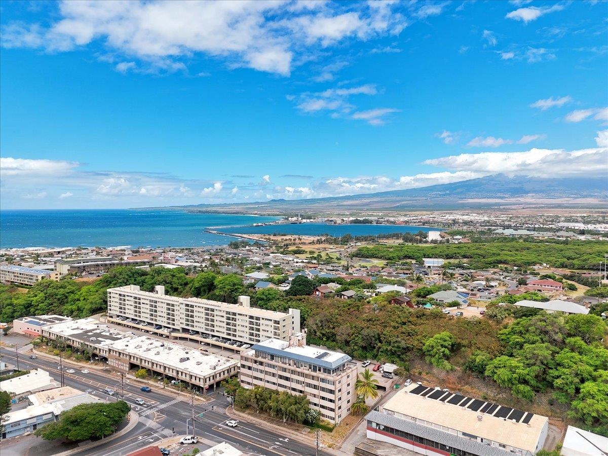 Parkview Square condo # 407, Wailuku, Hawaii - photo 2 of 46