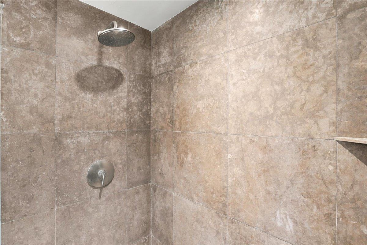 Parkview Square condo # 407, Wailuku, Hawaii - photo 24 of 46