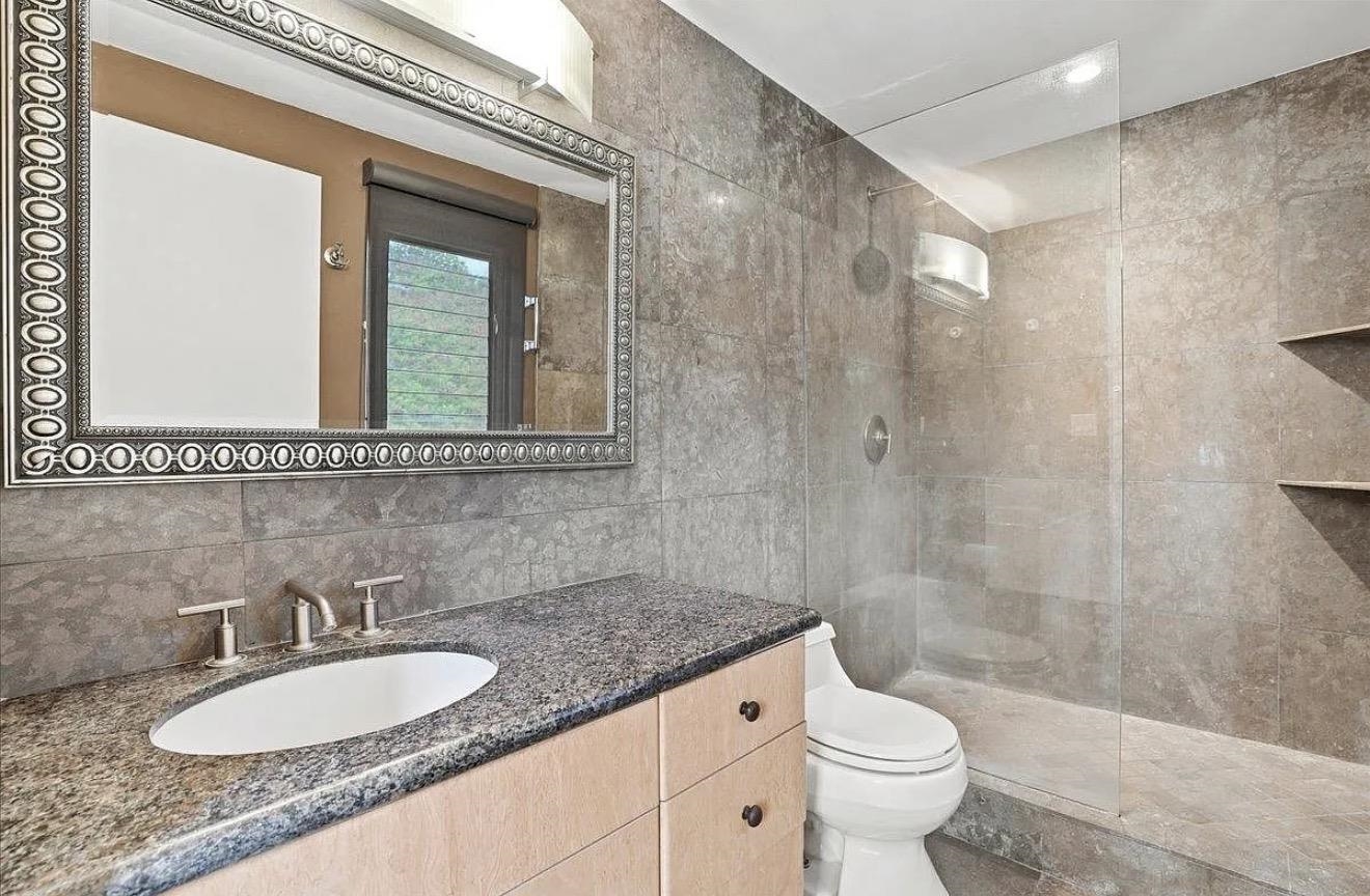Parkview Square condo # 407, Wailuku, Hawaii - photo 11 of 13