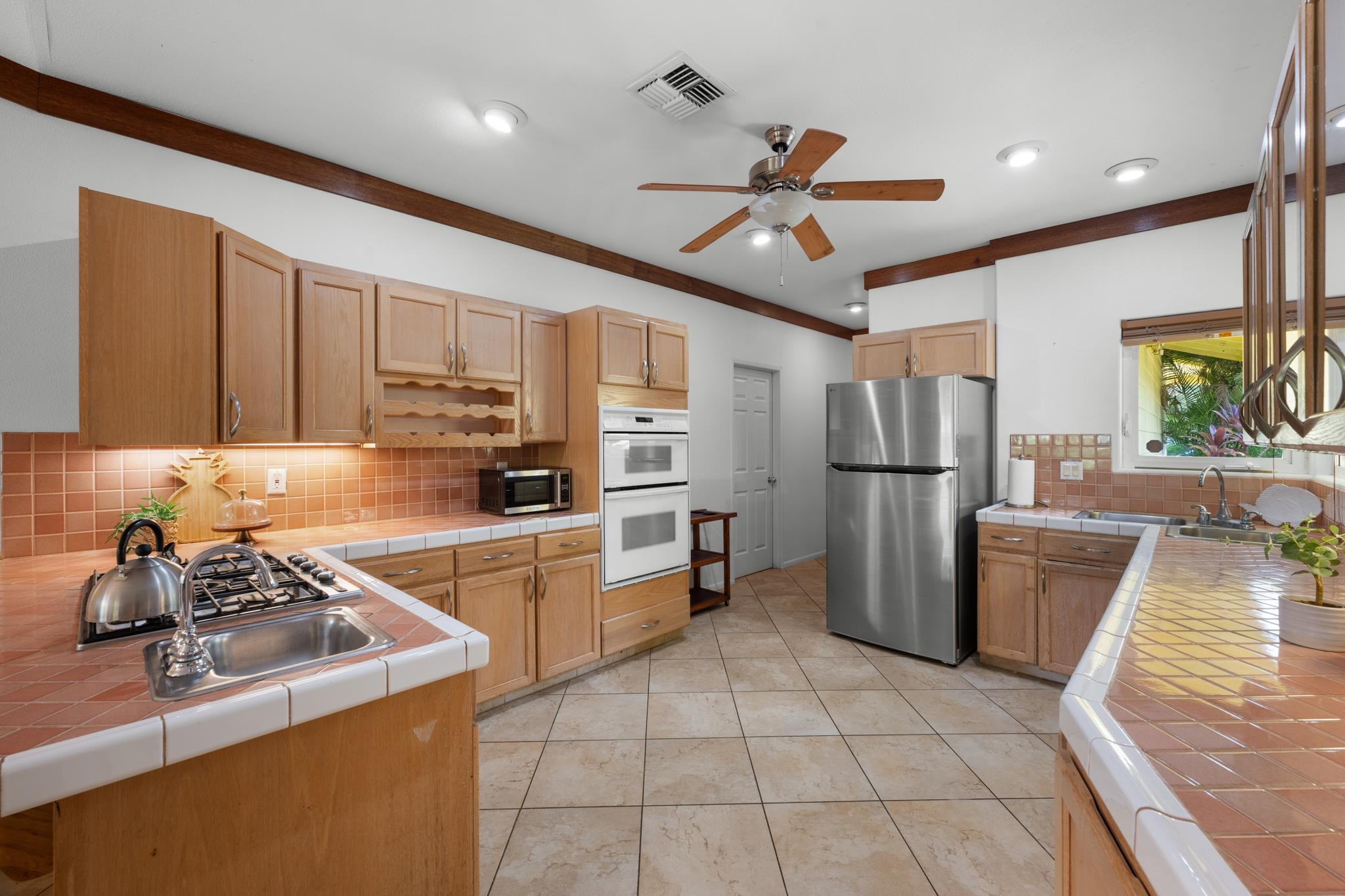 1133  Front St Lahaina Town, Lahaina home - photo 10 of 50