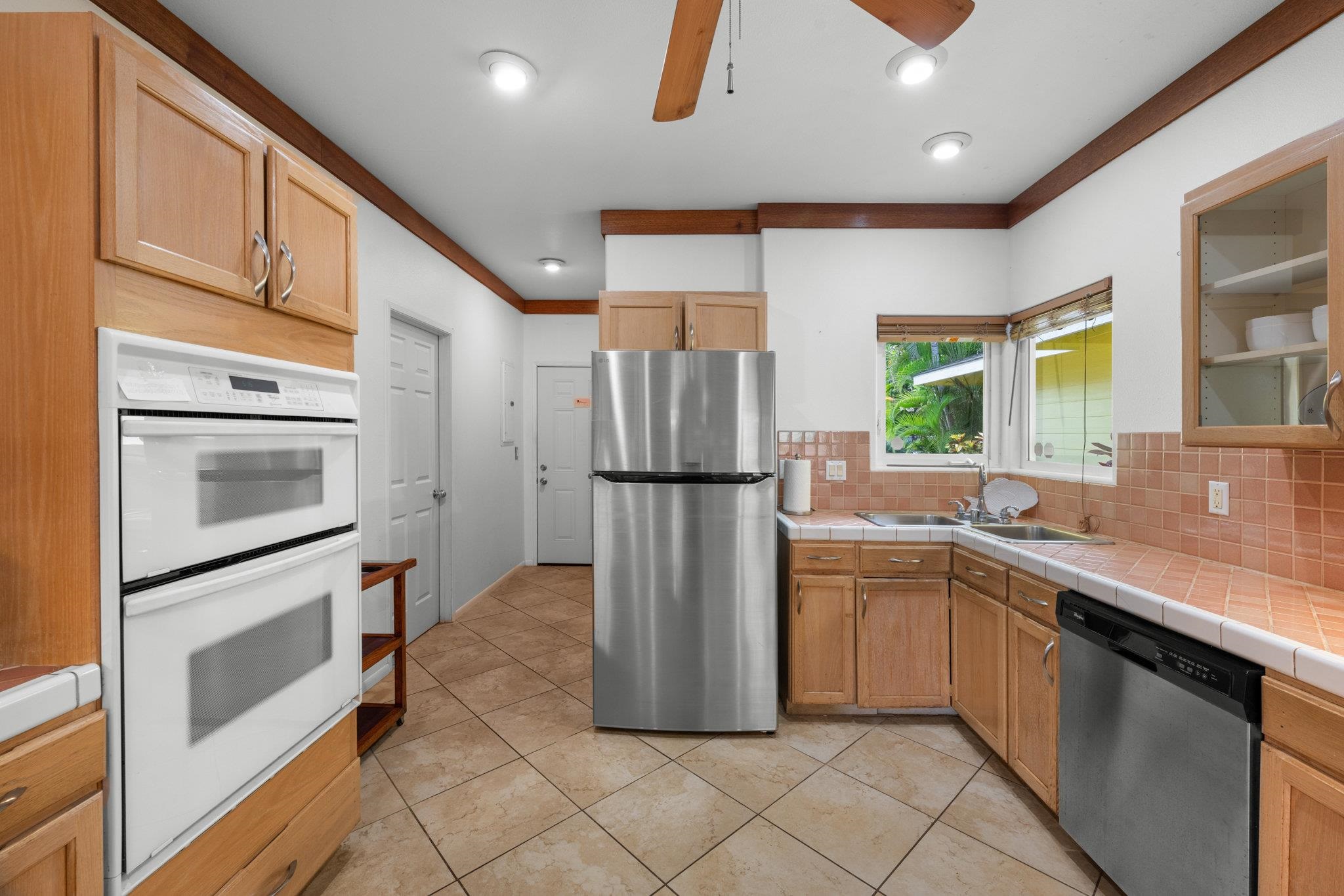 1133  Front St Lahaina Town, Lahaina home - photo 16 of 47