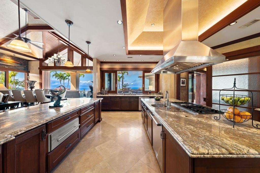 114  Keoawa St , Kapalua home - photo 14 of 50