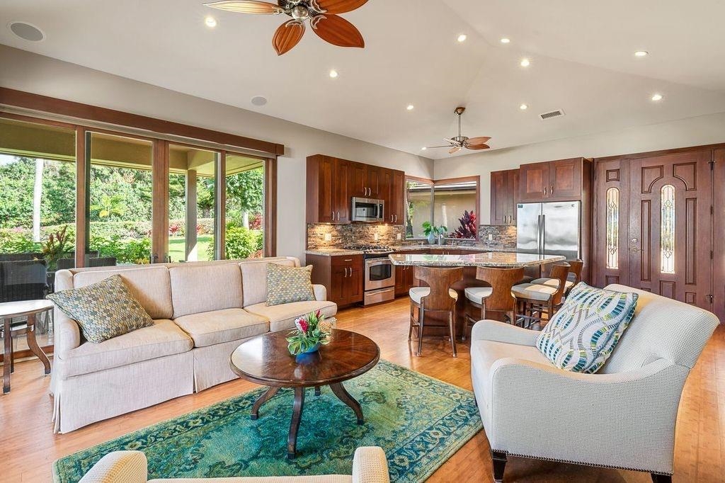 114  Keoawa St , Kapalua home - photo 44 of 50