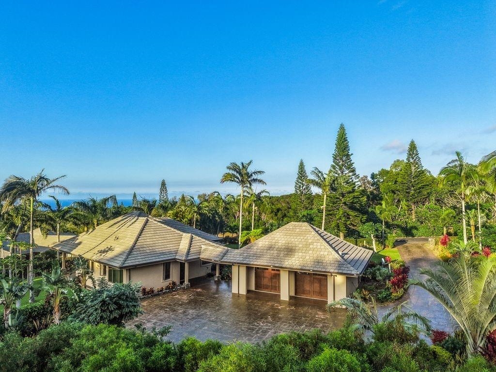 114  Keoawa St Plantation Estates, Kapalua home - photo 42 of 50