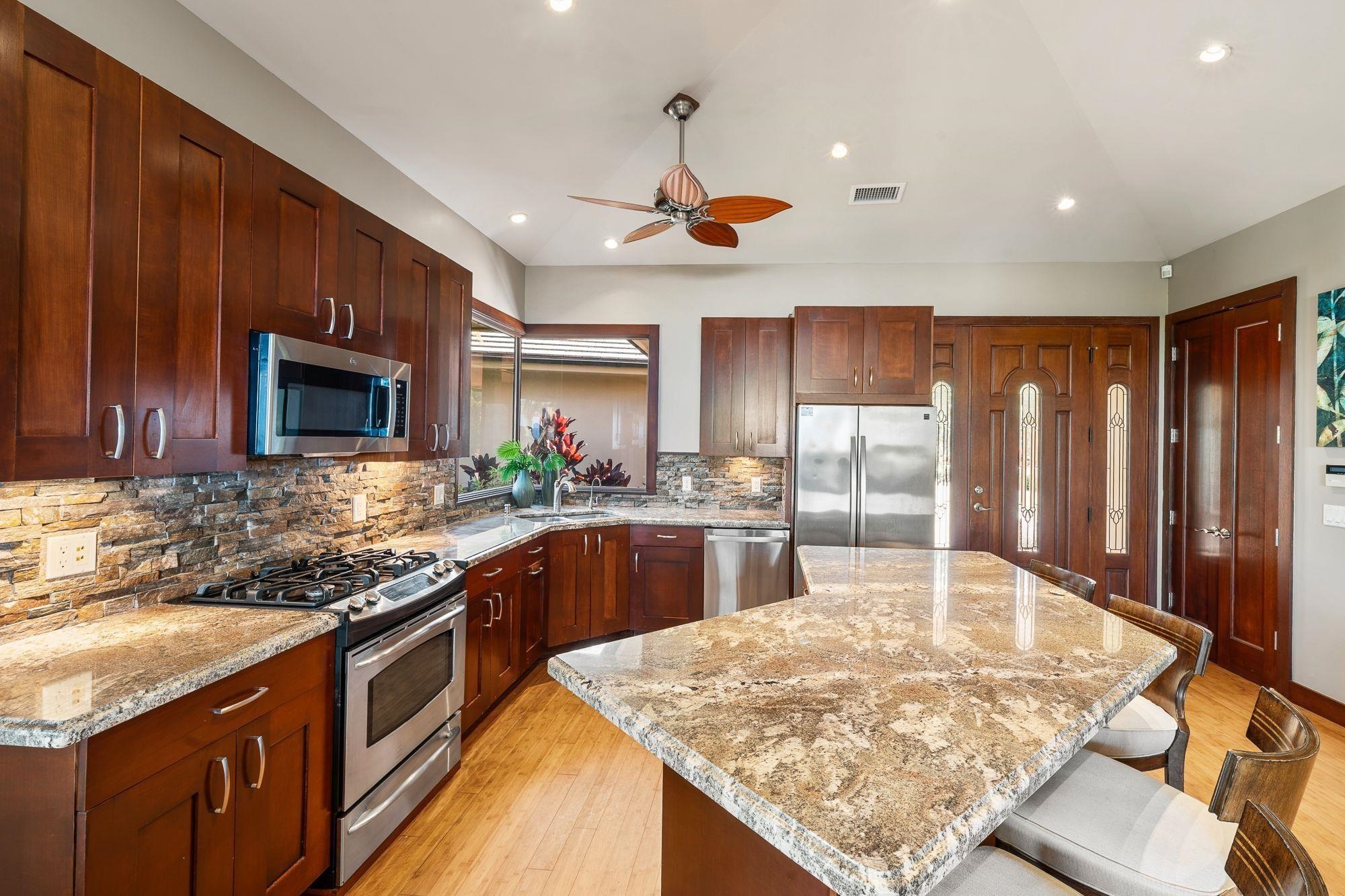 114  Keoawa St Plantation Estates, Kapalua home - photo 45 of 50
