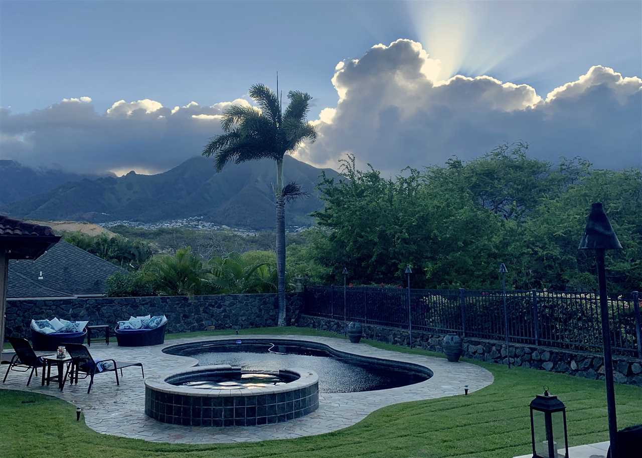115  Kamaiki Cir Maui Lani, Kahului home - photo 2 of 2