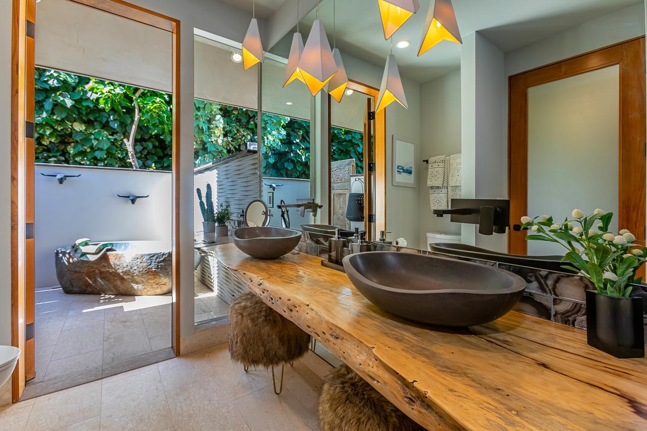 11505  Honoapiilani Hwy Olowalu Village, Olowalu home - photo 22 of 49