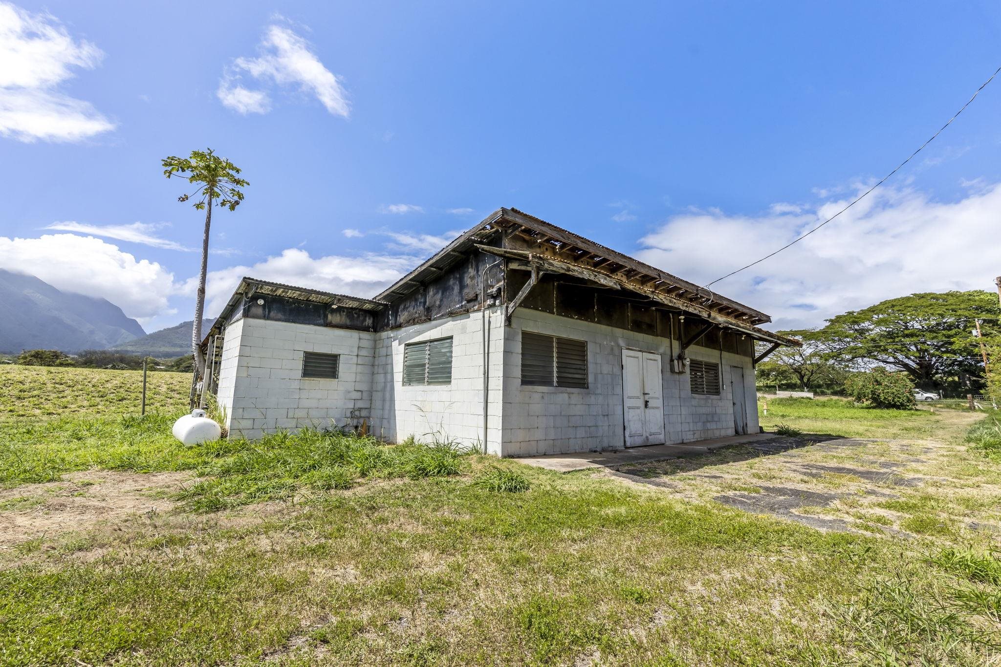 1159  Piihana Rd Happy Valley, Wailuku home - photo 18 of 31