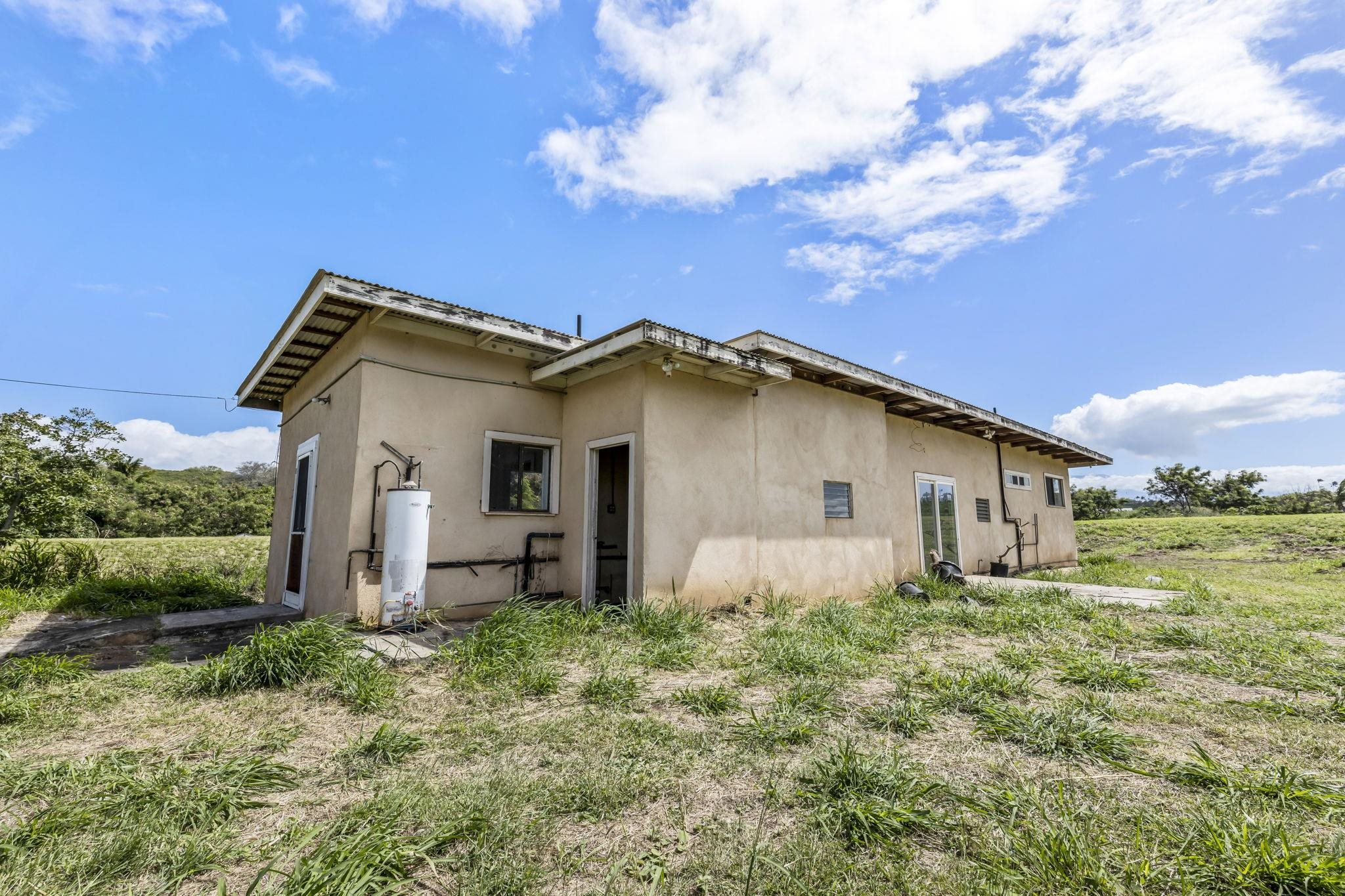 1159  Piihana Rd Happy Valley, Wailuku home - photo 7 of 31