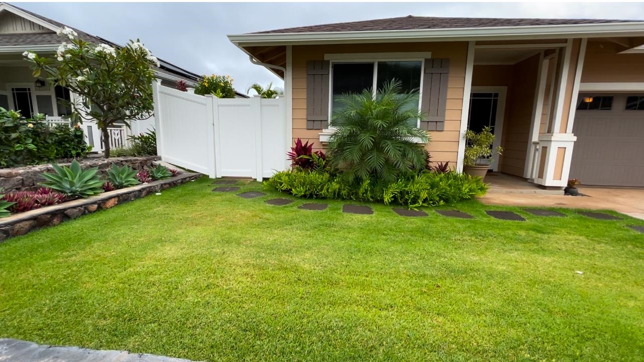 116  Kilioopu St Kehalani, Wailuku home - photo 3 of 27