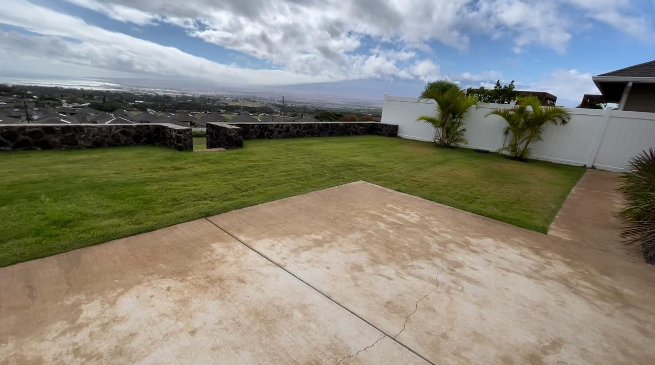 116  Kilioopu St Kehalani, Wailuku home - photo 7 of 27