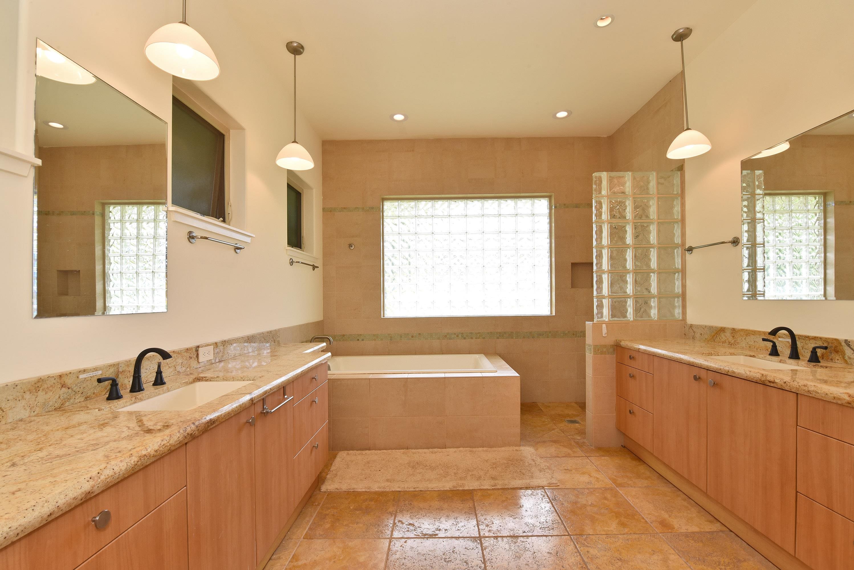 116  Pulelehua St Kapalua, Kapalua home - photo 28 of 39