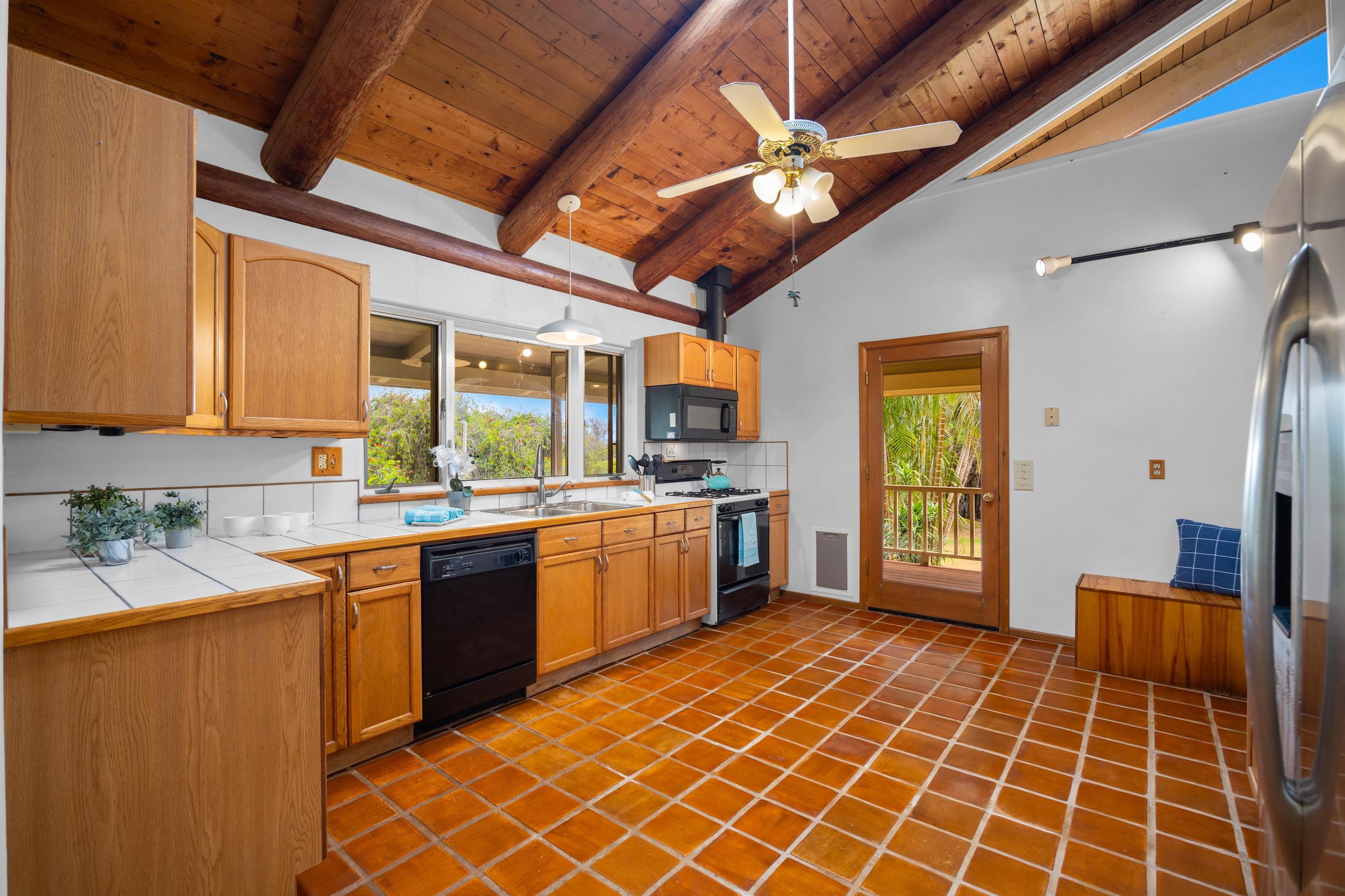 1160  Ehu Rd Upper Piiholo, Makawao/Olinda/Haliimaile home - photo 10 of 30