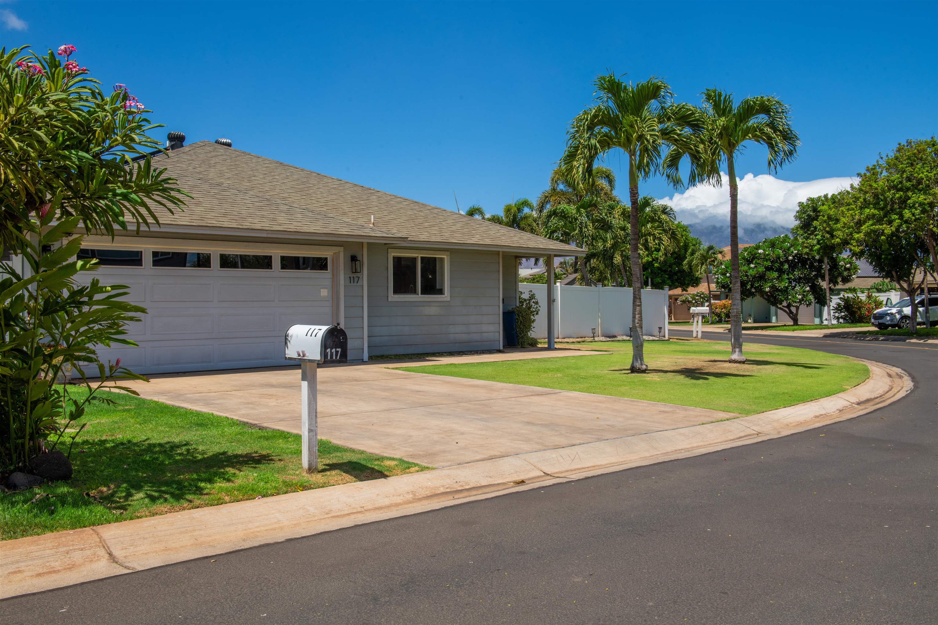 117  Kawailani Cir , Kihei home - photo 4 of 43