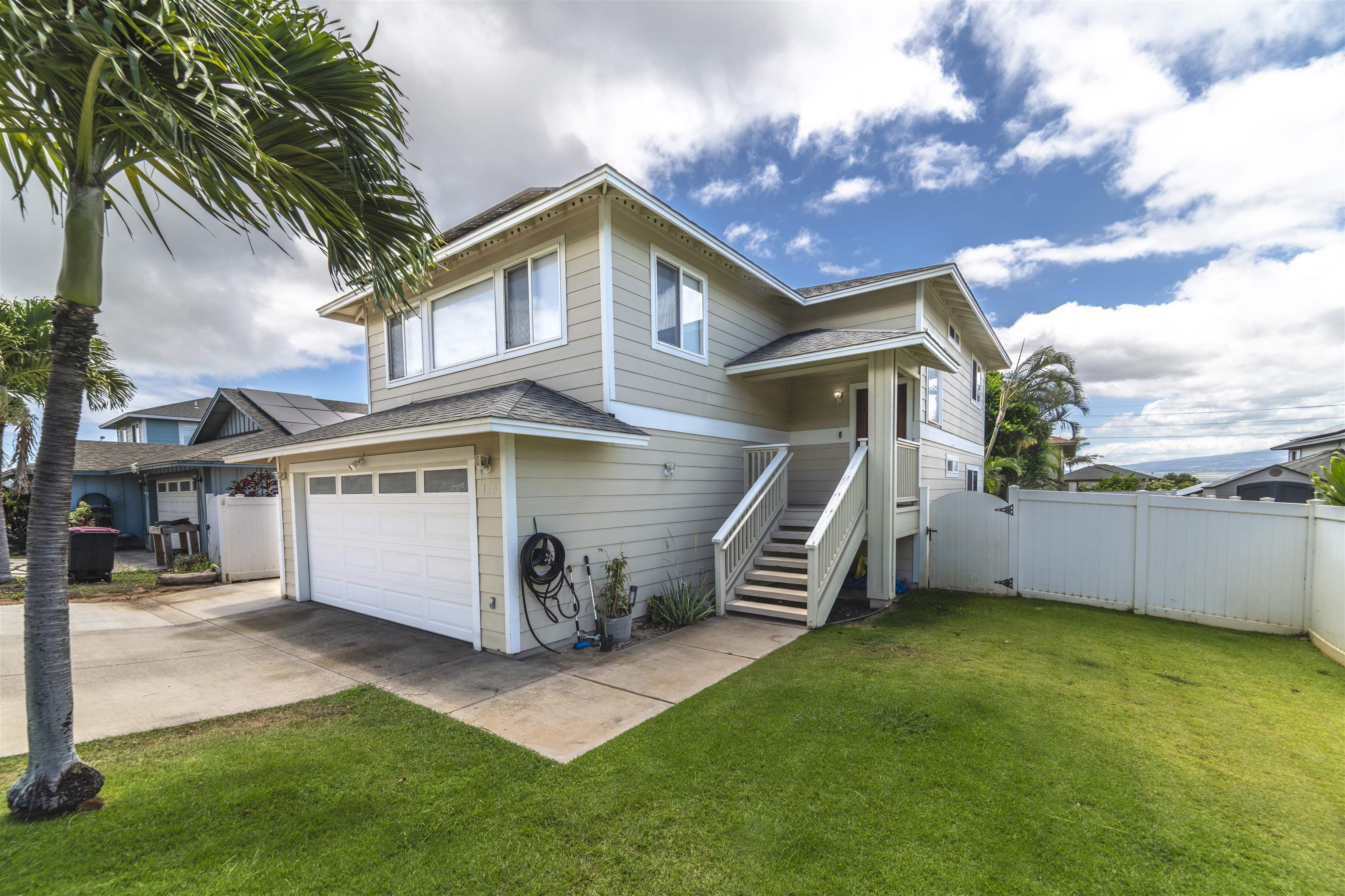 119  Kaikai St Waikapu, Wailuku home - photo 2 of 32