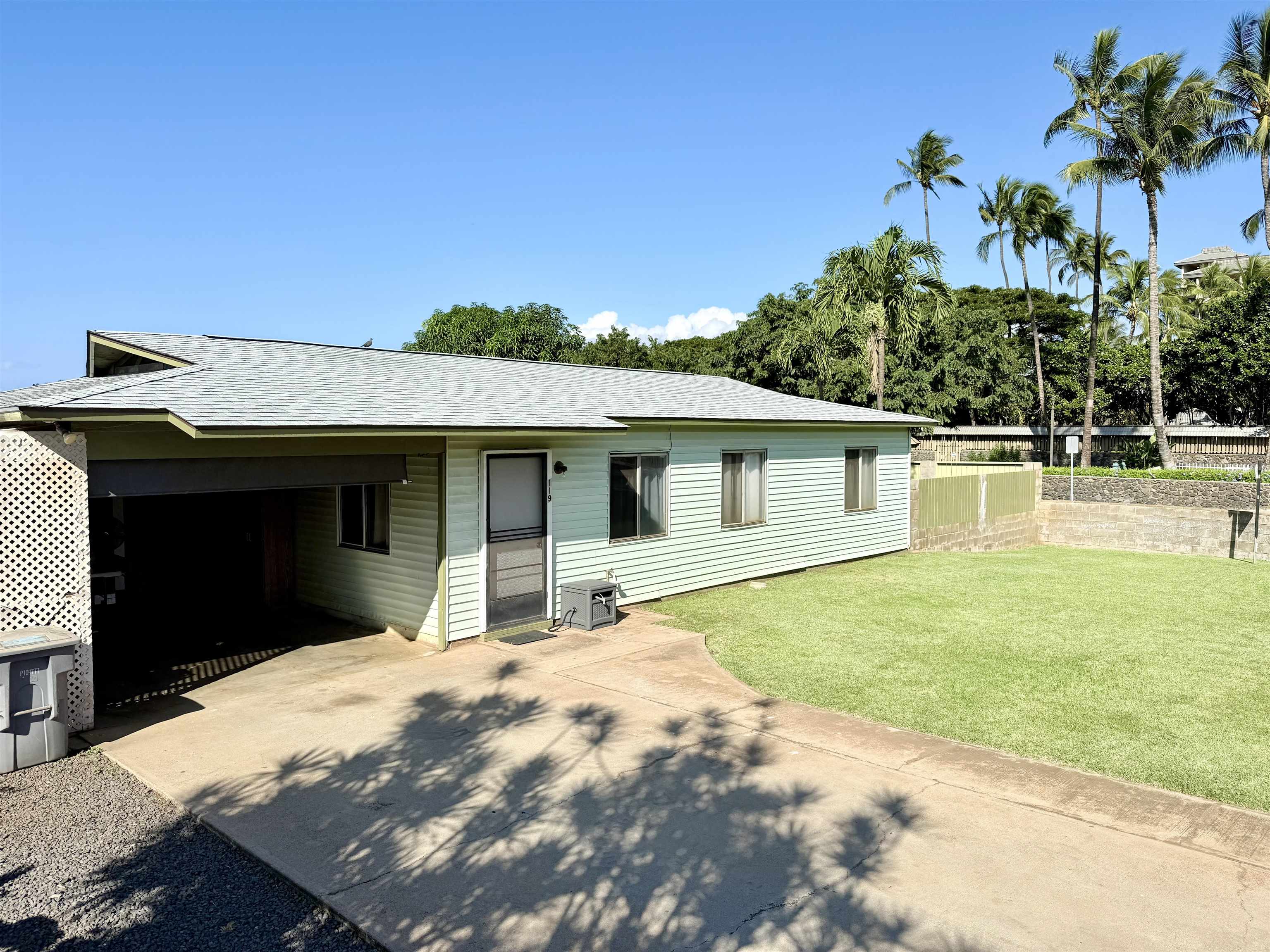 119  Kupalaiki Loop Lipoa, Kihei home - photo 3 of 49