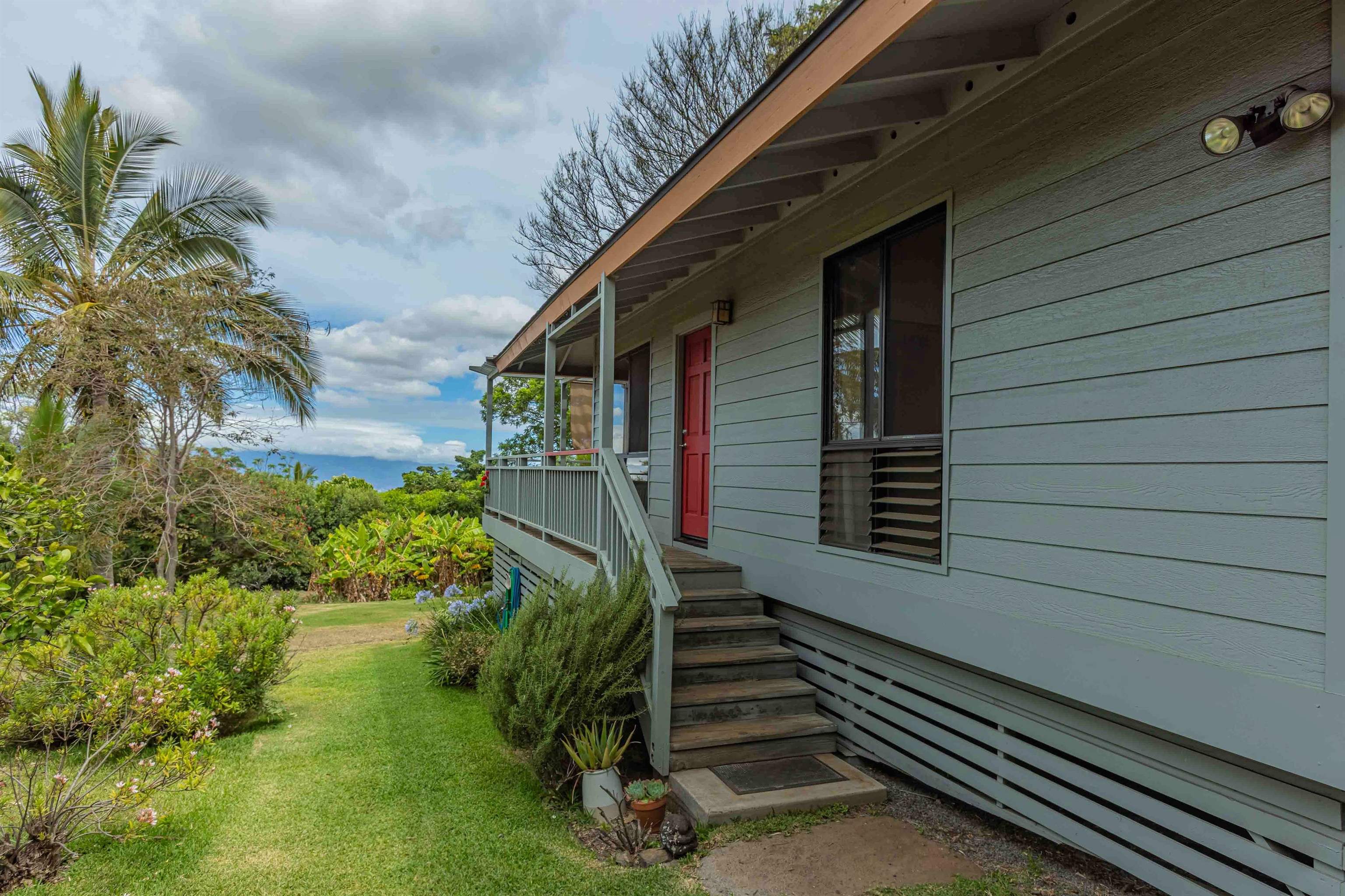1195  Omaopio Rd Lower Kula, Kula/Ulupalakua/Kanaio home - photo 2 of 27