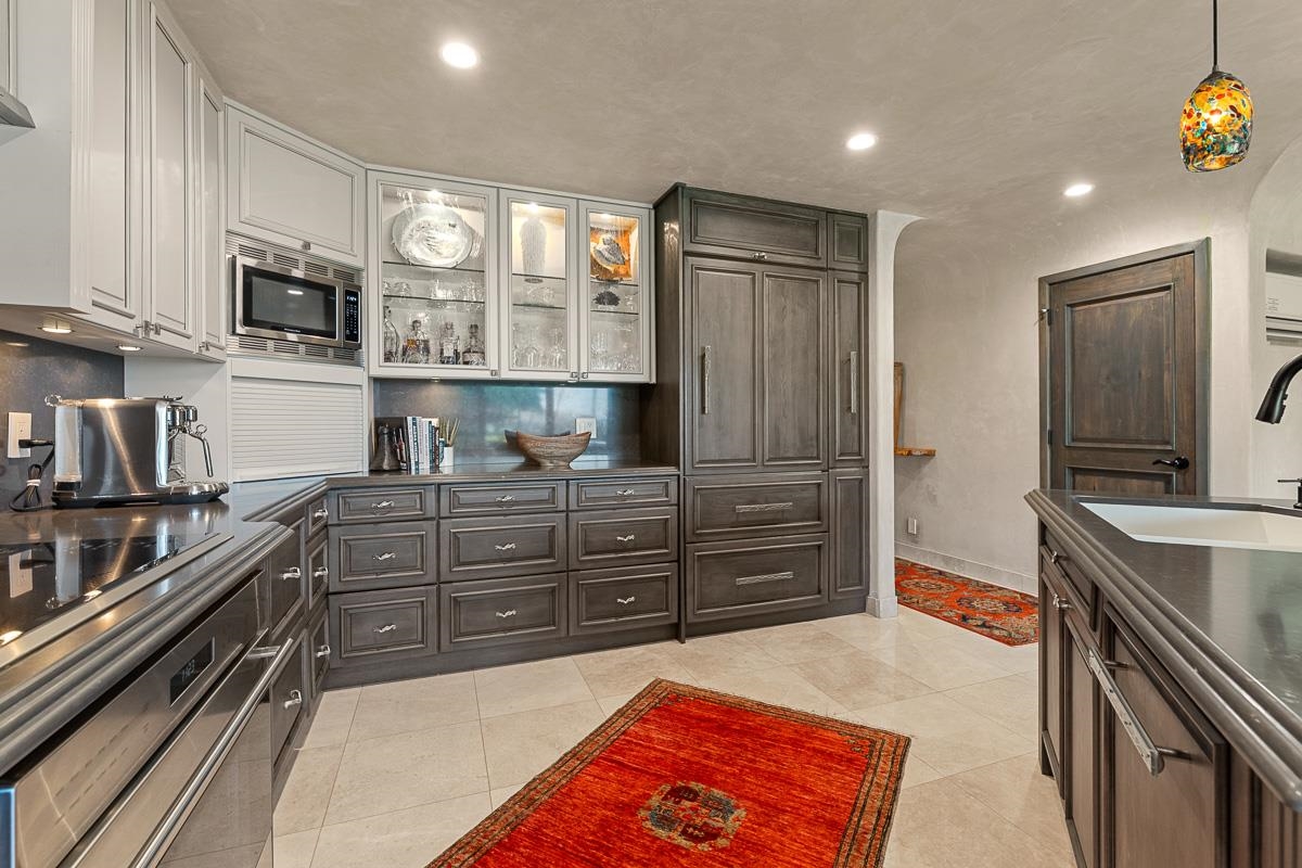 Maalaea Surf condo # E2, Kihei, Hawaii - photo 5 of 48