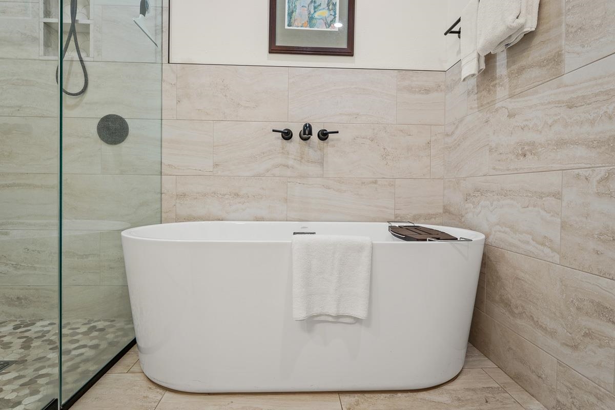 Maalaea Surf condo # E3, Kihei, Hawaii - photo 31 of 50