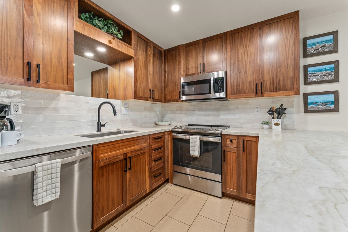 Maalaea Surf condo # E3, Kihei, Hawaii - photo 8 of 50