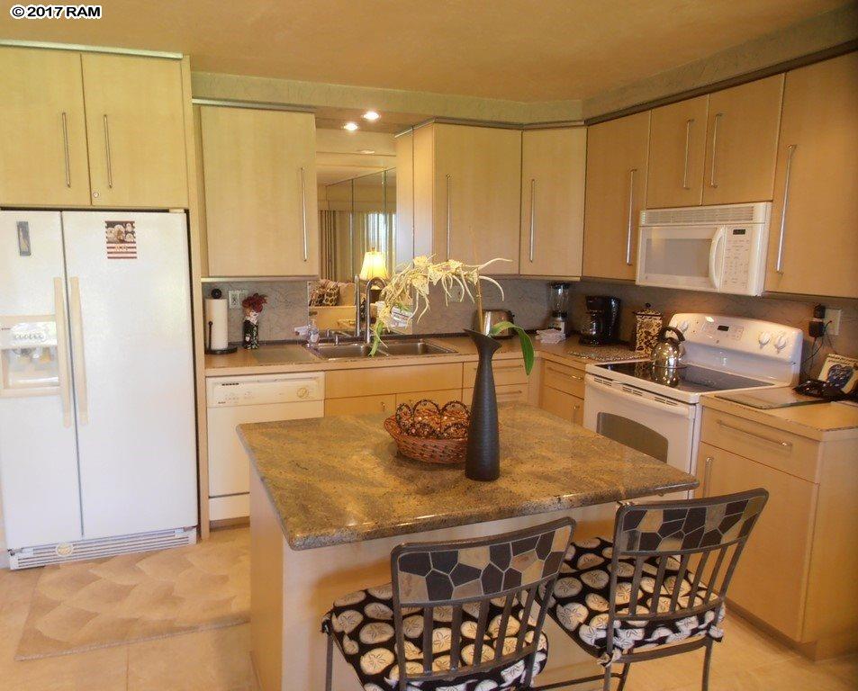 Maalaea Surf condo # G-5, Kihei, Hawaii - photo 2 of 30