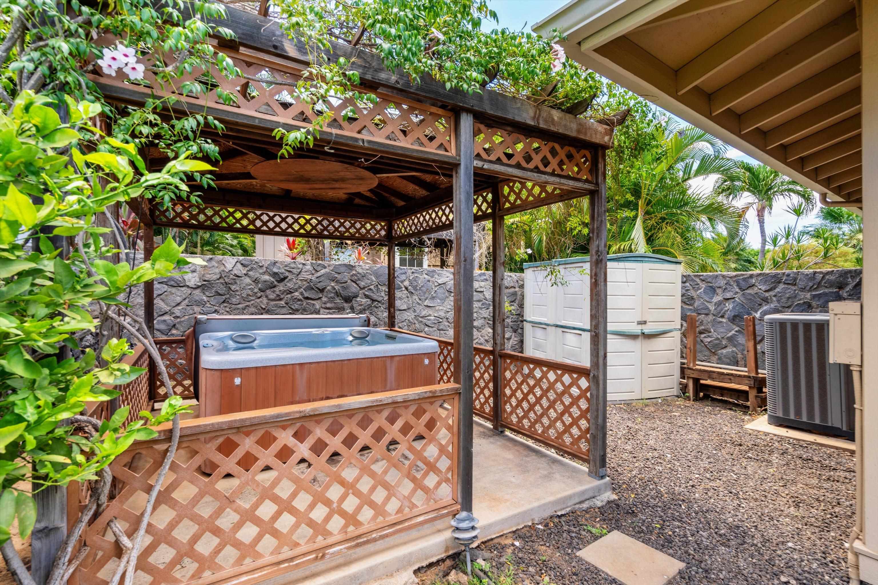 12  Lio Poele Pl , Kihei home - photo 33 of 39