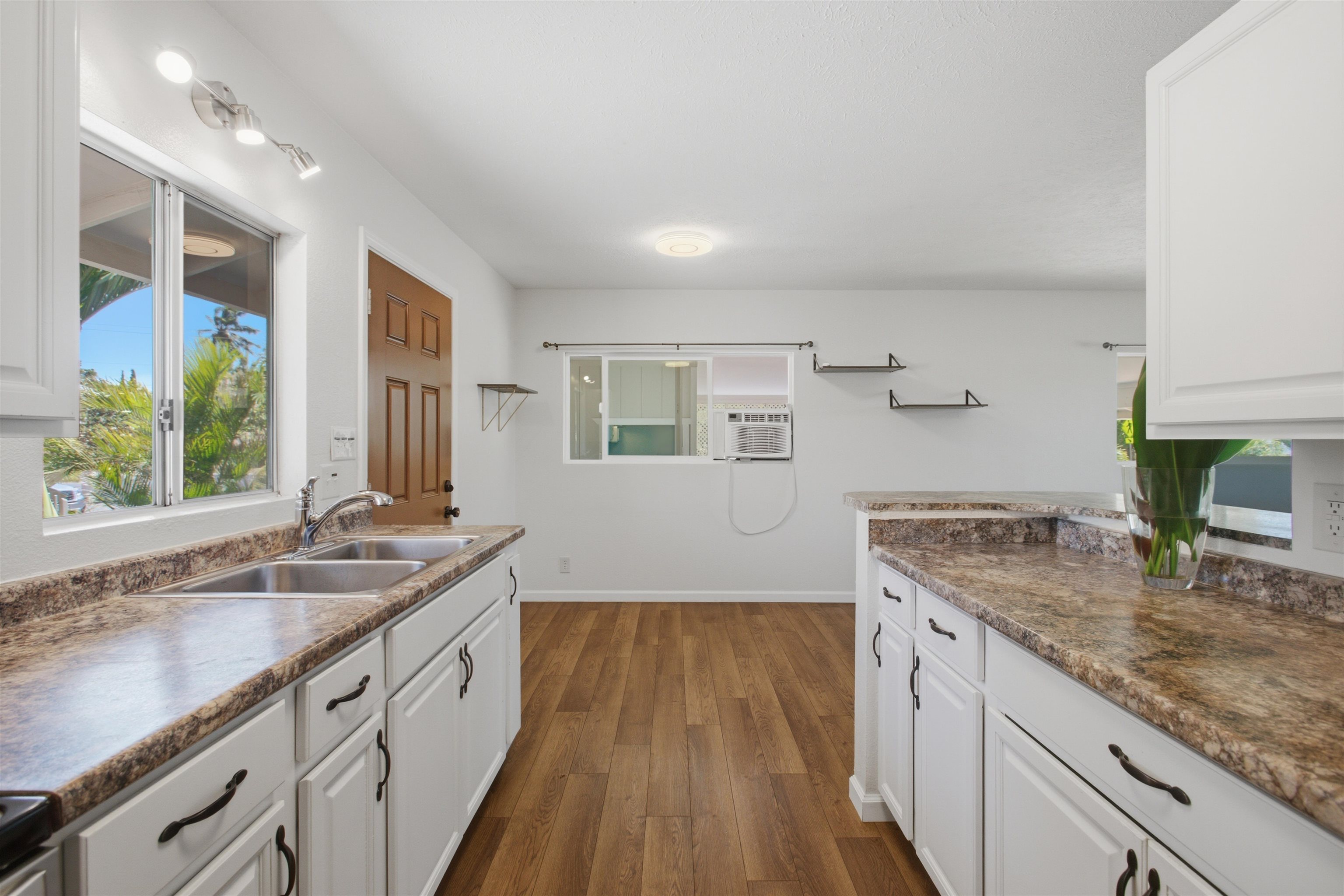 12  Nohokai St Kalepolepo, Kihei home - photo 5 of 23