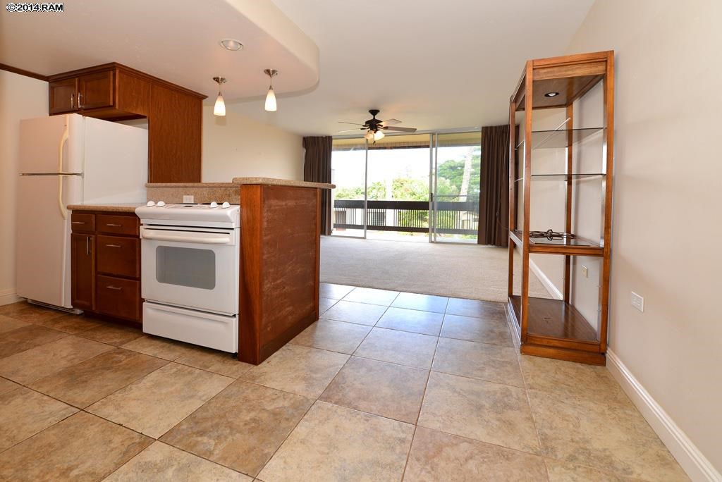 Napili Ridge condo # 14 J, Lahaina, Hawaii - photo 4 of 30