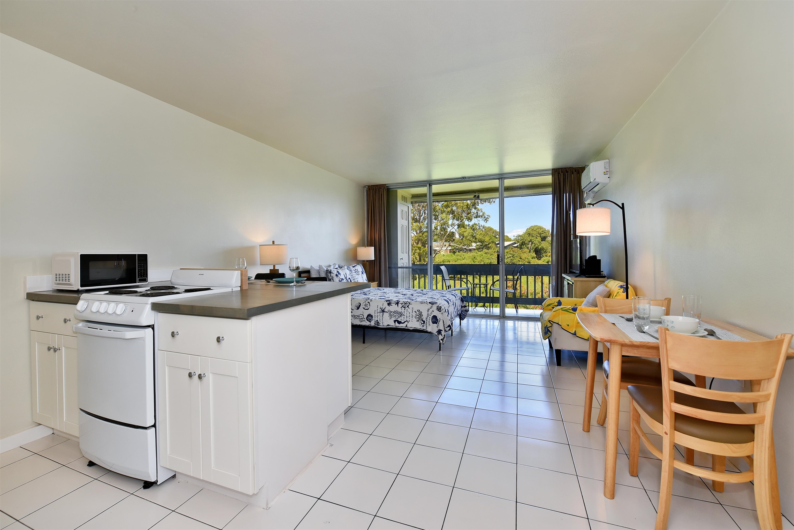 Napili Ridge condo # 16 E, Lahaina, Hawaii - photo 32 of 44