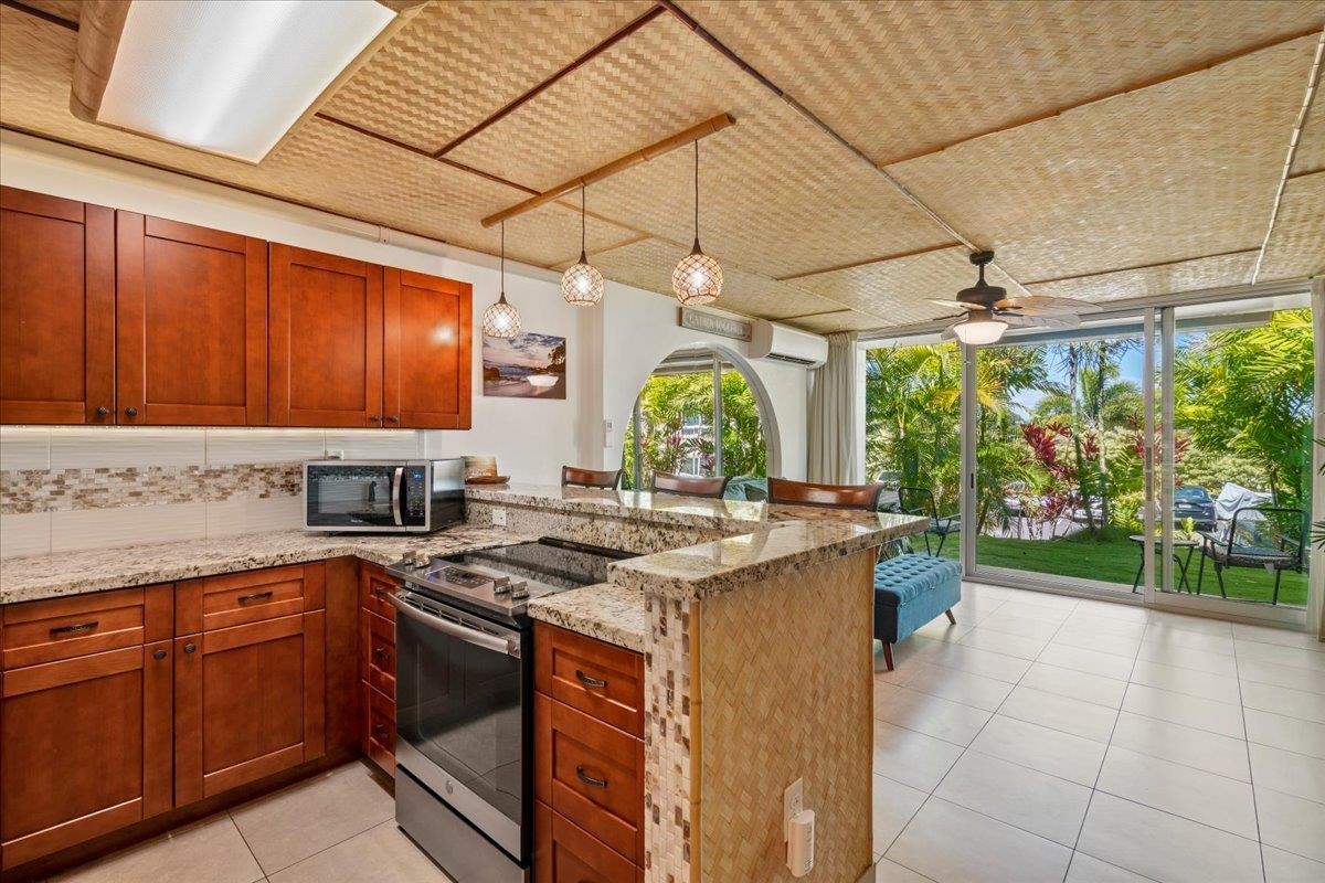 Napili Ridge condo # B-4, Lahaina, Hawaii - photo 18 of 36