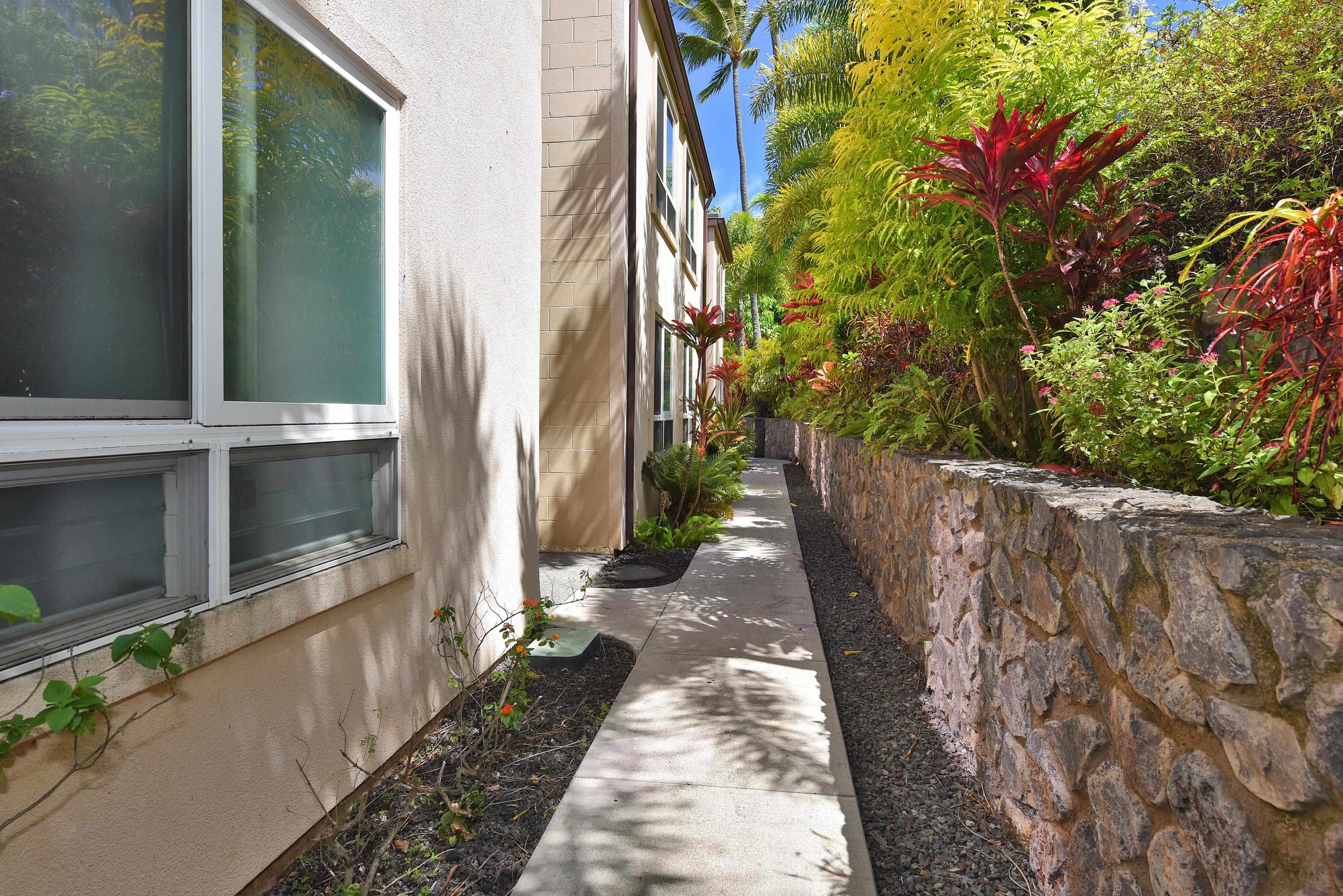 Napili Ridge condo # D12, Lahaina, Hawaii - photo 22 of 25