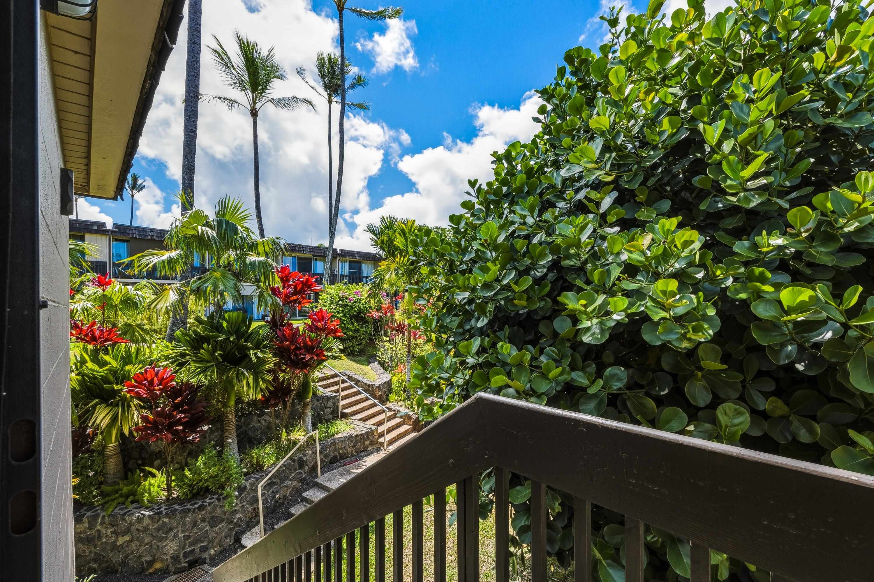 Napili Ridge condo # G11, Lahaina, Hawaii - photo 30 of 37