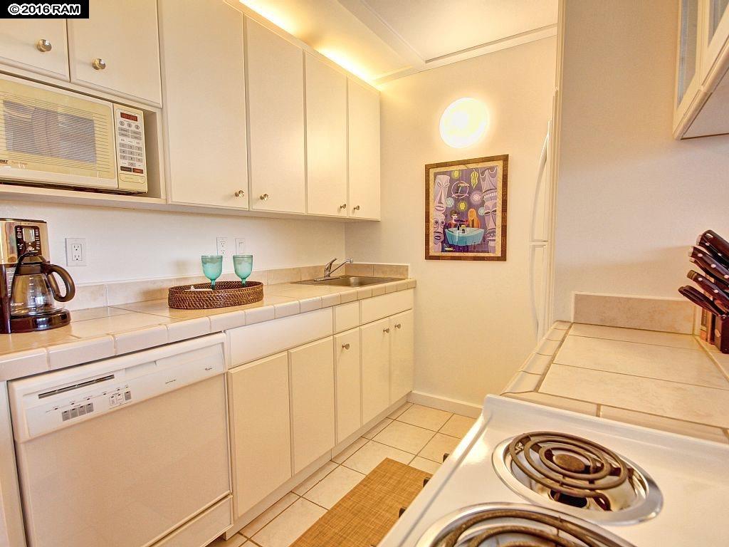 Napili Ridge condo # K-12, Lahaina, Hawaii - photo 8 of 12