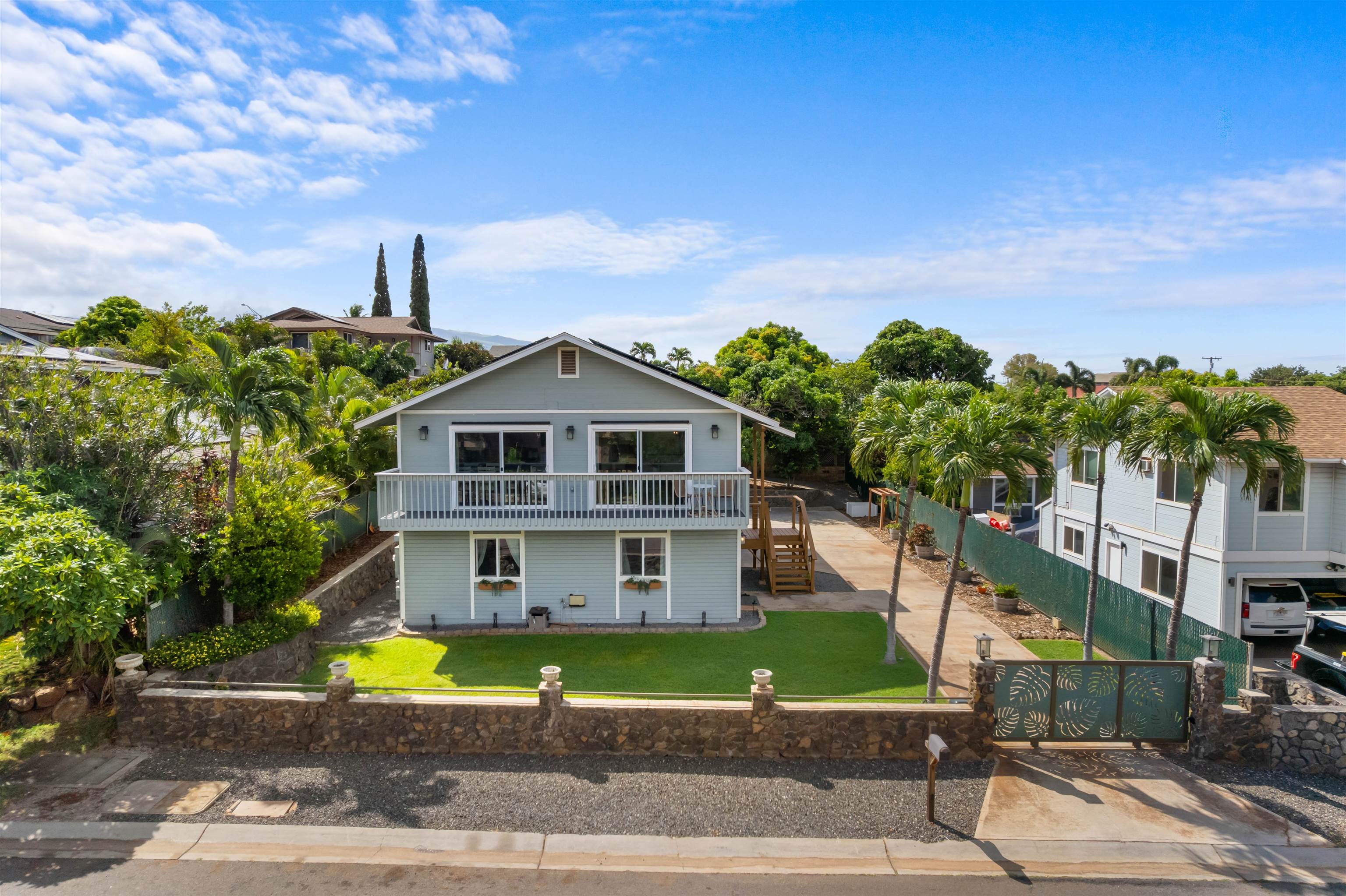 120  Pauloa Pl , Kihei home - photo 3 of 48
