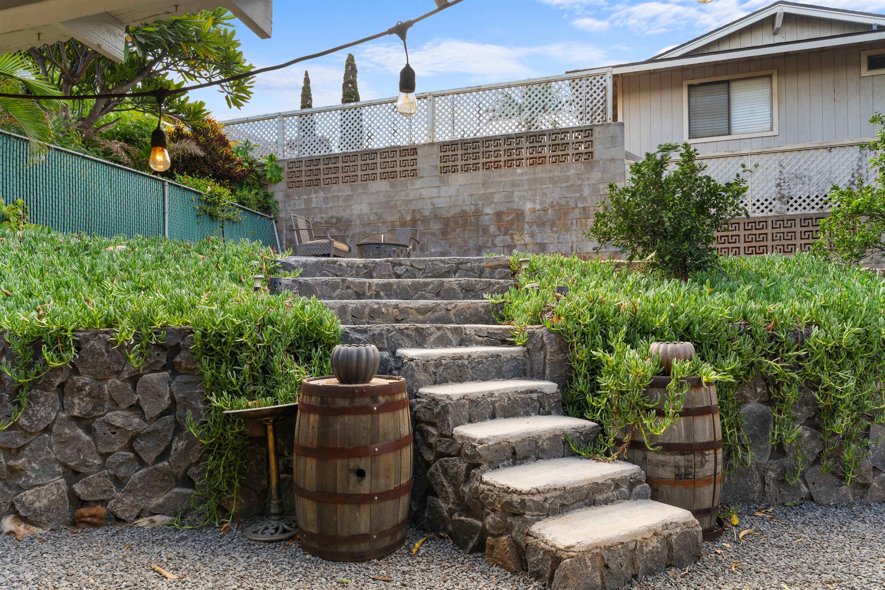 120  Pauloa Pl , Kihei home - photo 33 of 48