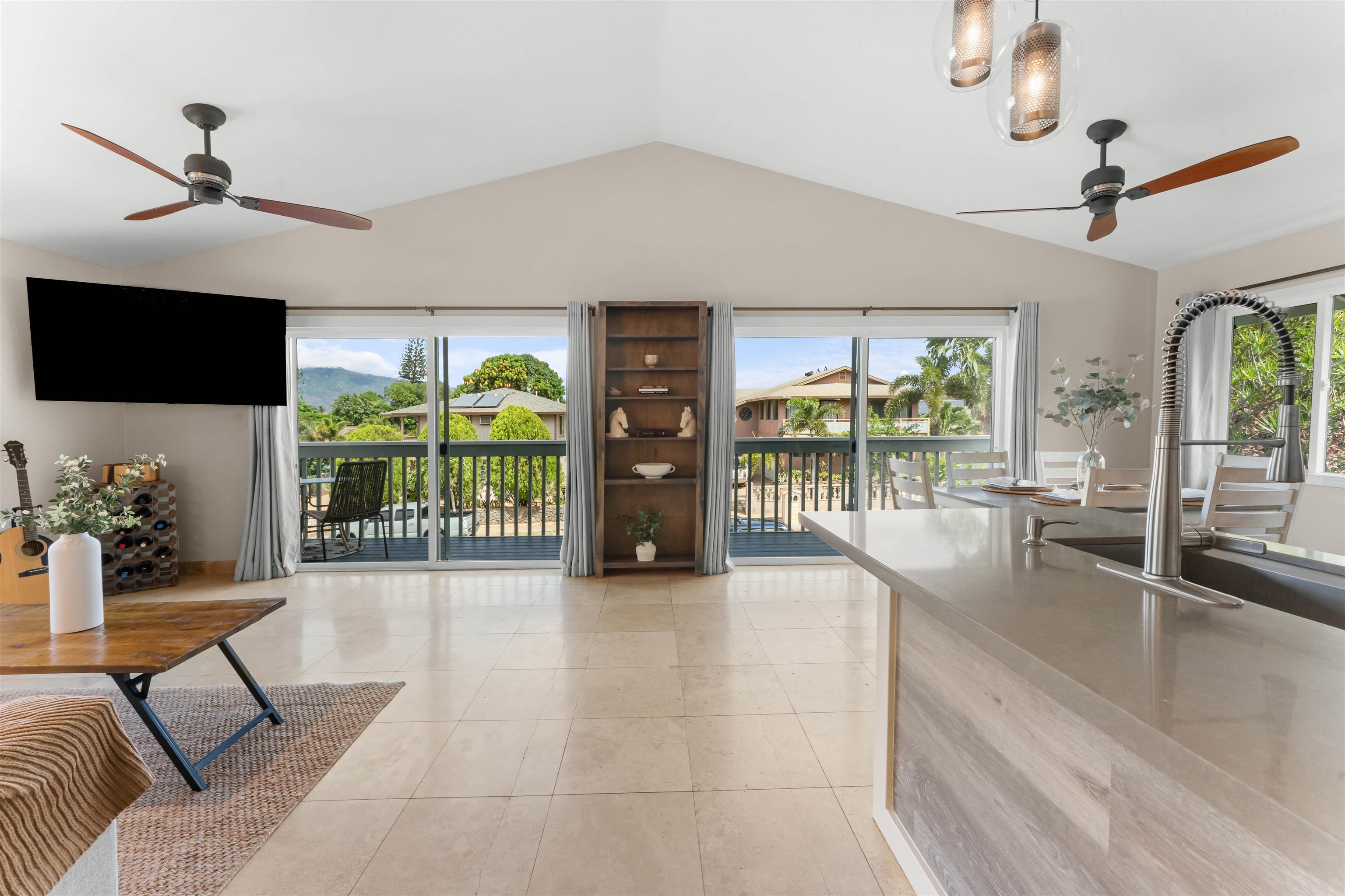 120  Pauloa Pl , Kihei home - photo 8 of 48