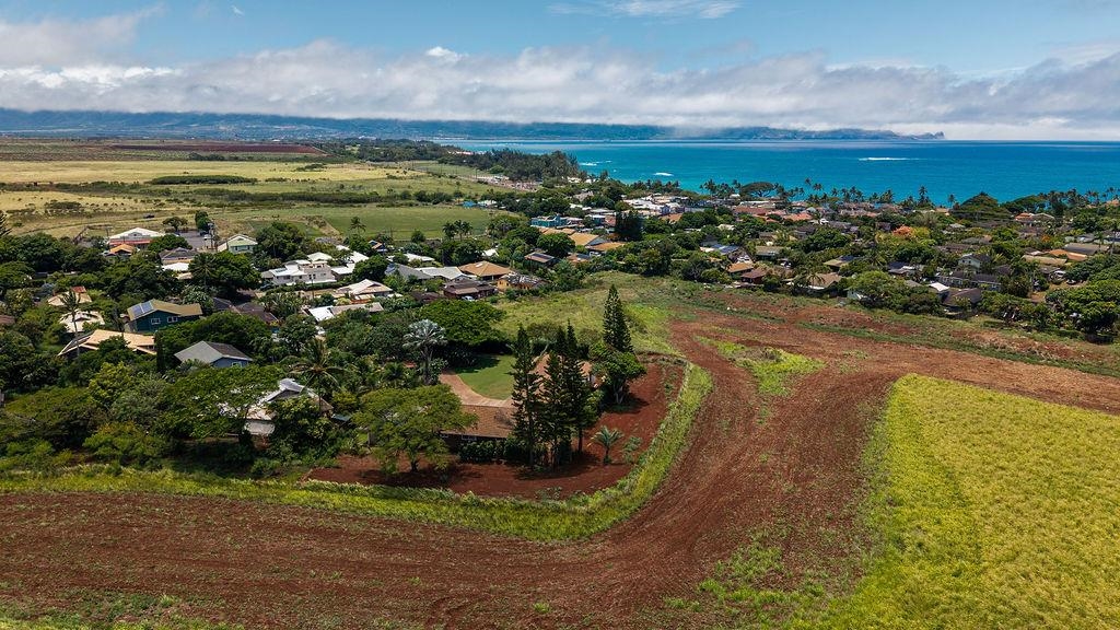 120  Ulumau Pl , Spreckelsville/Paia/Kuau home - photo 2 of 16