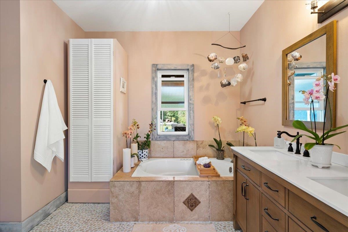 1205  Kuiaha Rd , Haiku home - photo 22 of 46
