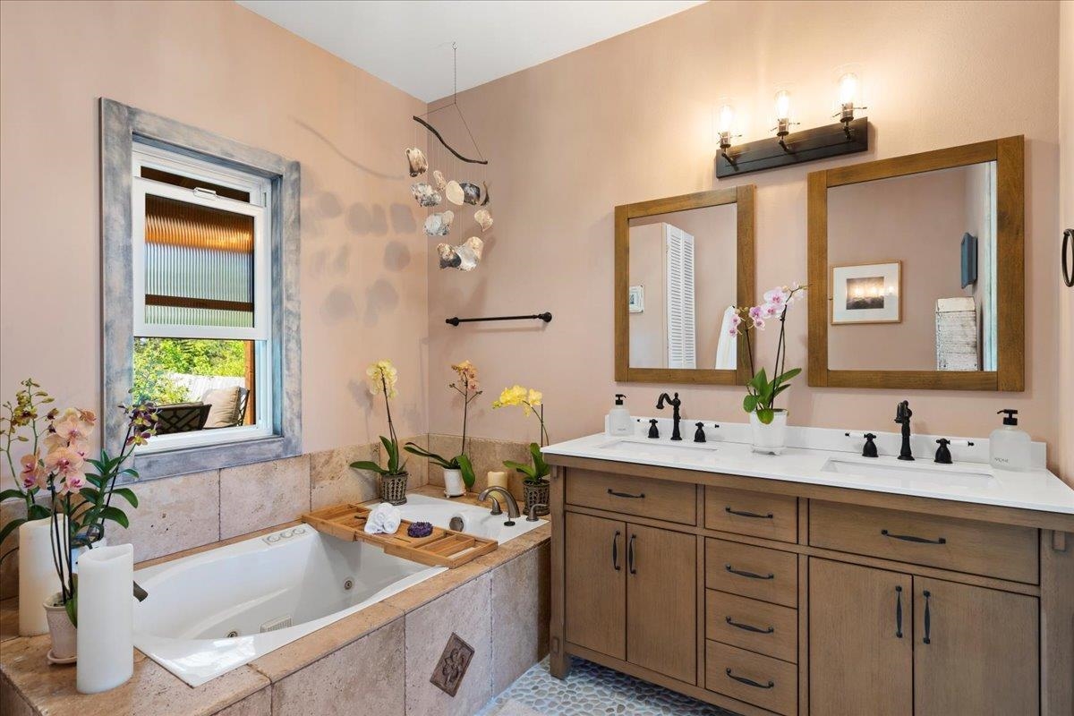 1205  Kuiaha Rd , Haiku home - photo 23 of 46