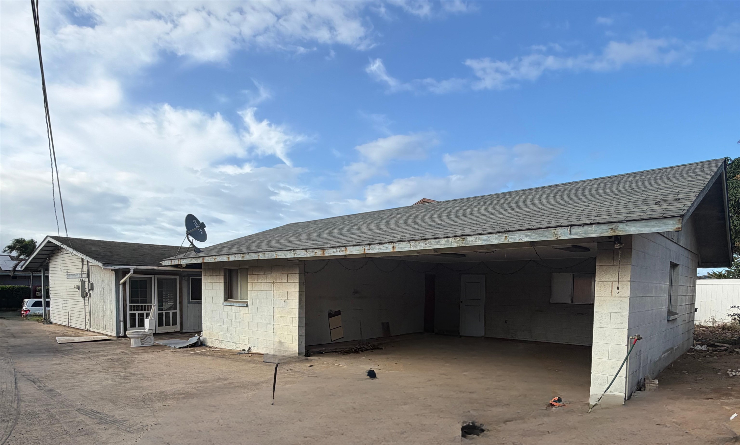 121  S. Lehua St , Kahului home - photo 2 of 5