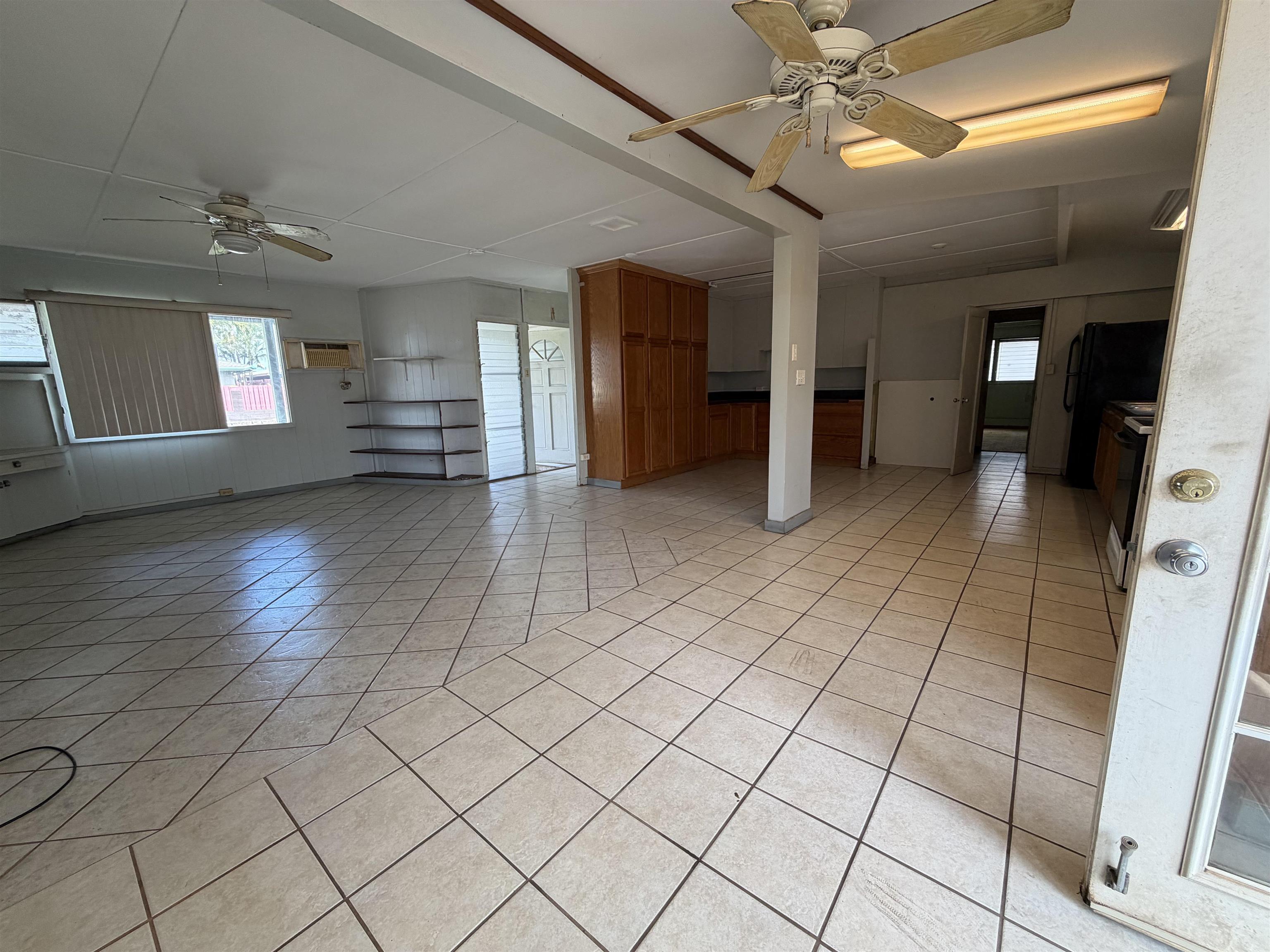 121  S. Lehua St , Kahului home - photo 4 of 5