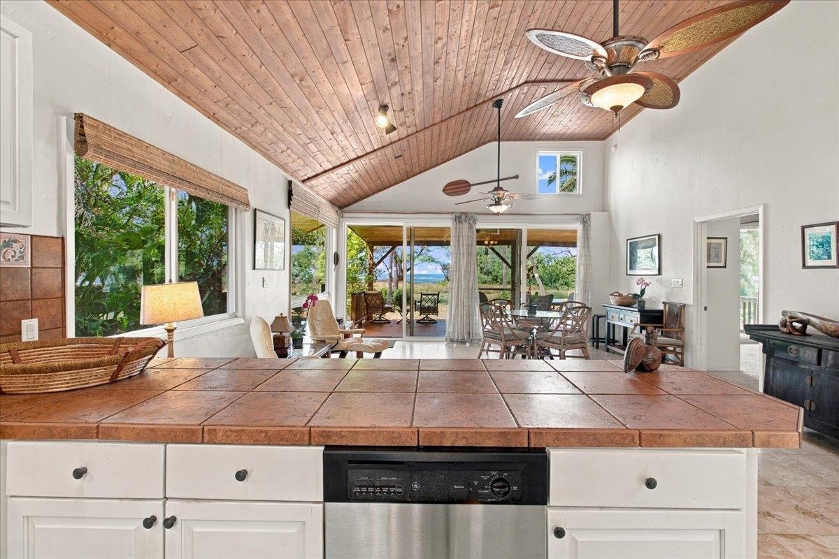 1210  Uluniu Rd Waiohuli-keokea Beach Lts, Kihei home - photo 20 of 50
