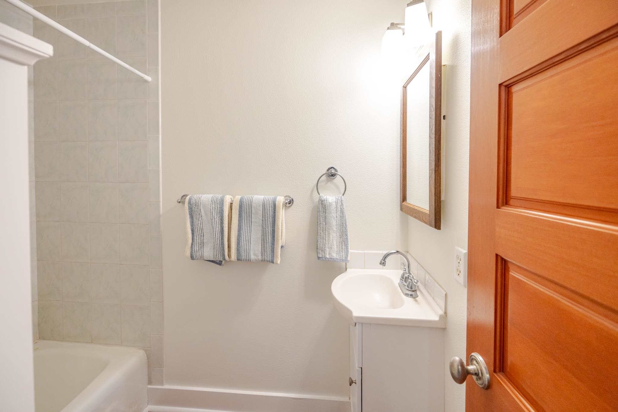 1220  Kuiaha Rd , Haiku home - photo 21 of 48