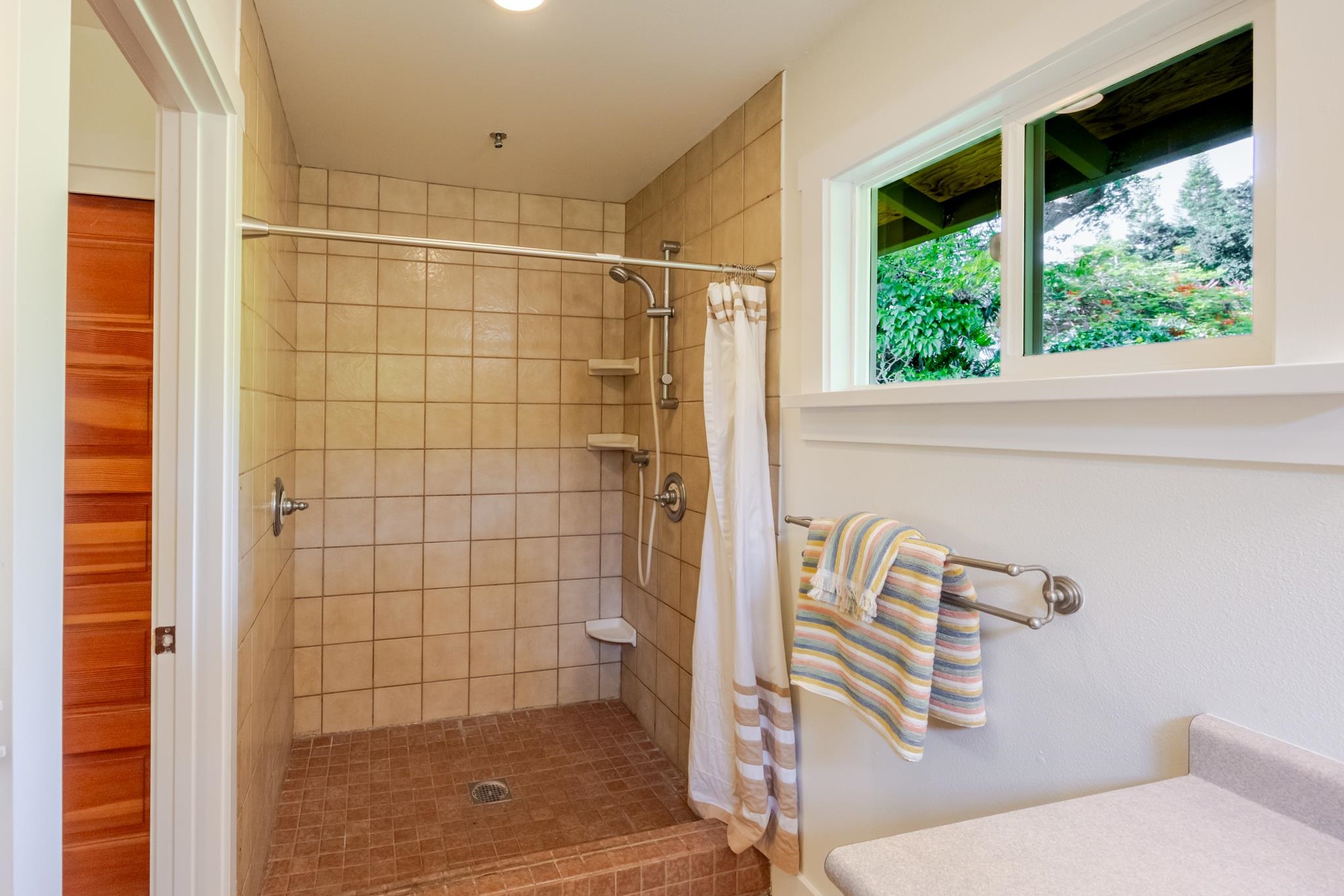 1220  Kuiaha Rd , Haiku home - photo 28 of 50