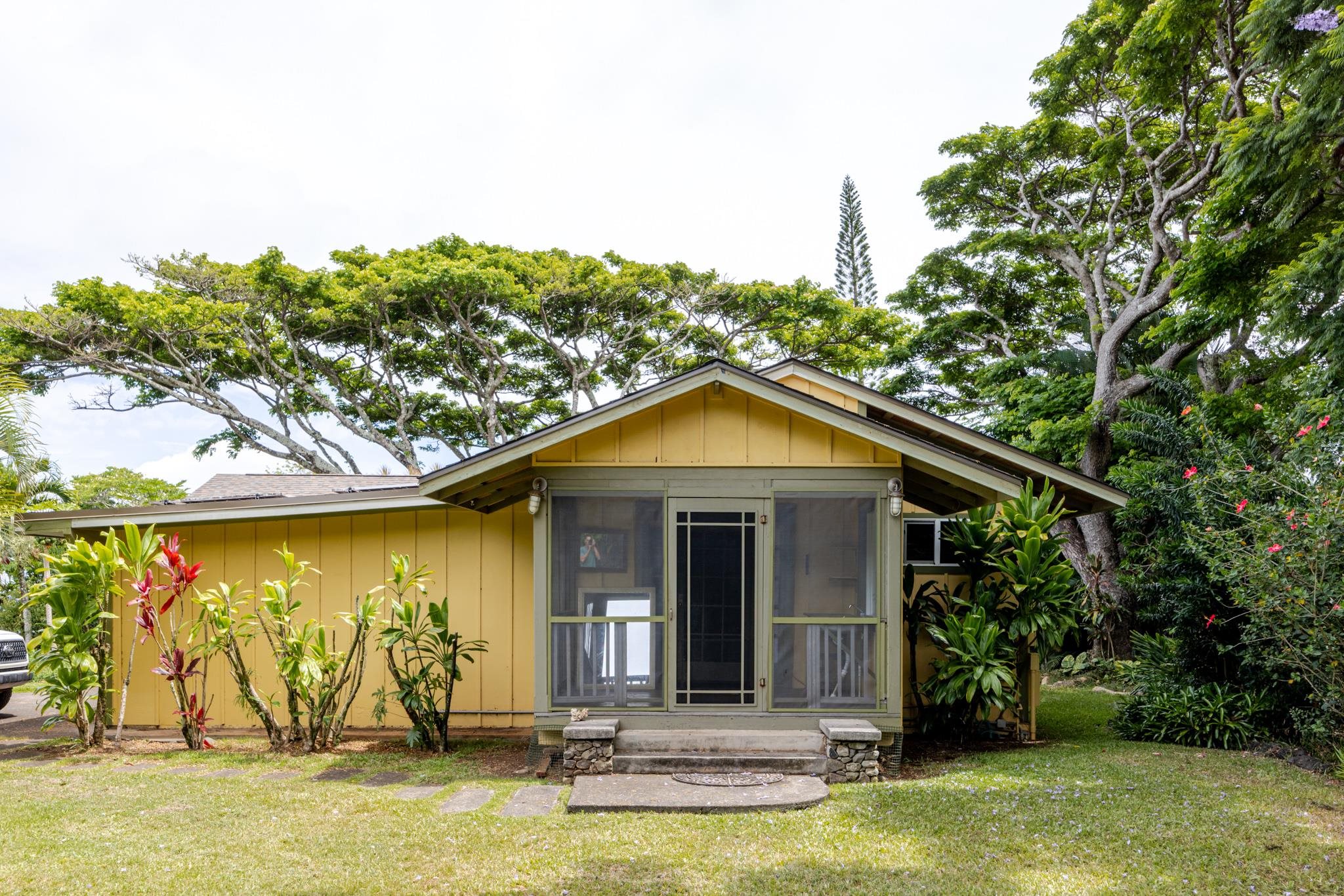 1220  Kuiaha Rd , Haiku home - photo 32 of 50