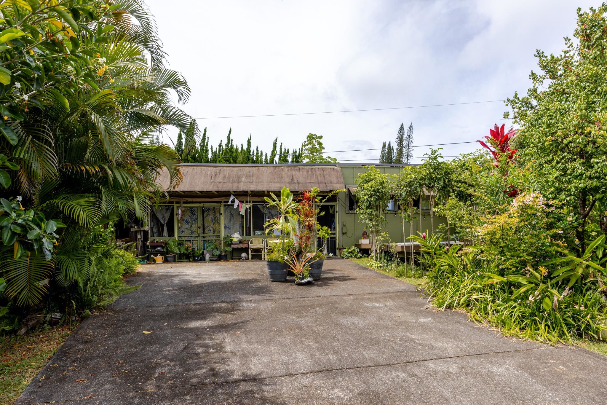 1220  Kuiaha Rd , Haiku home - photo 34 of 50