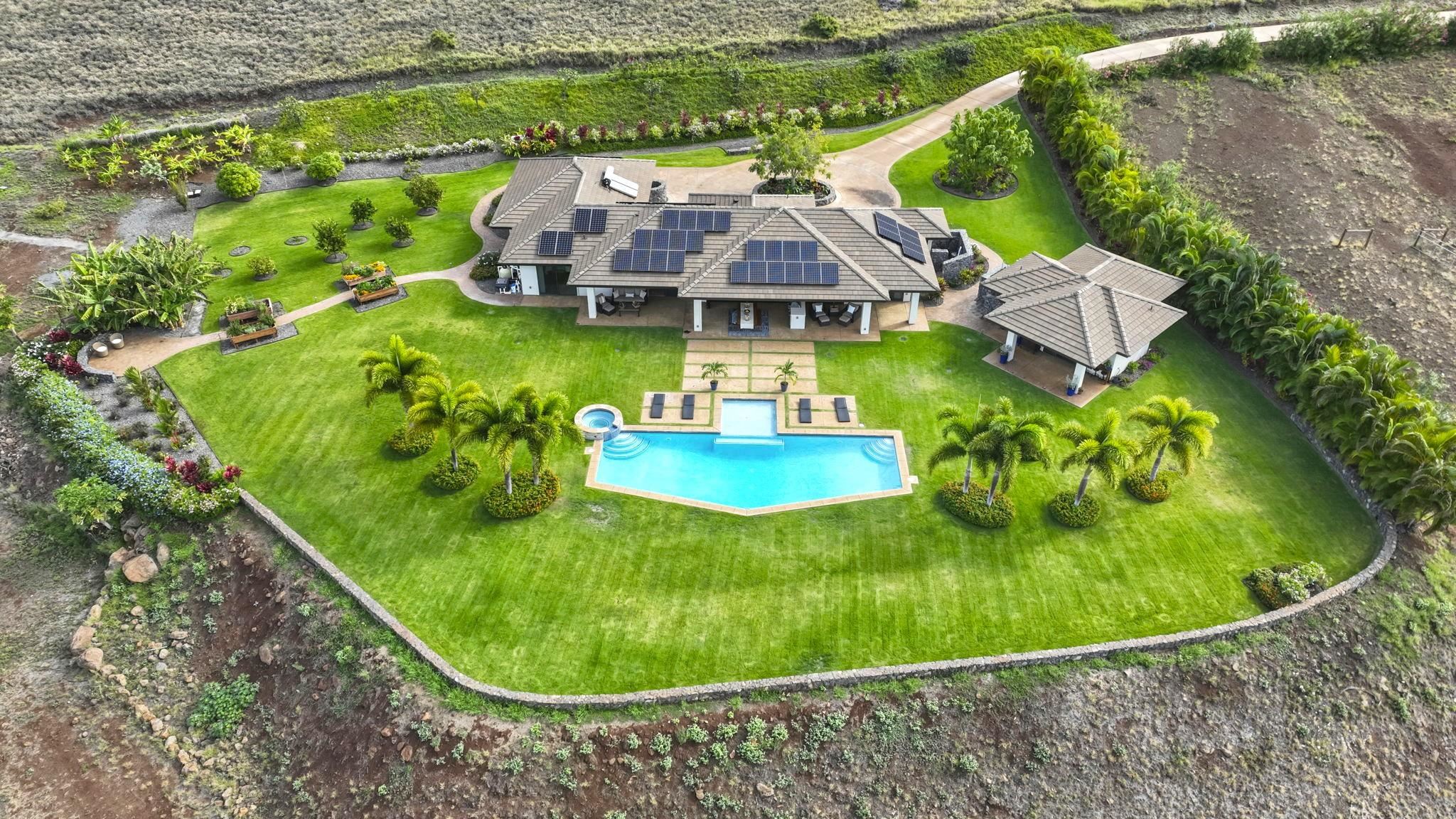 123  Punakea Loop , Lahaina home - photo 2 of 50